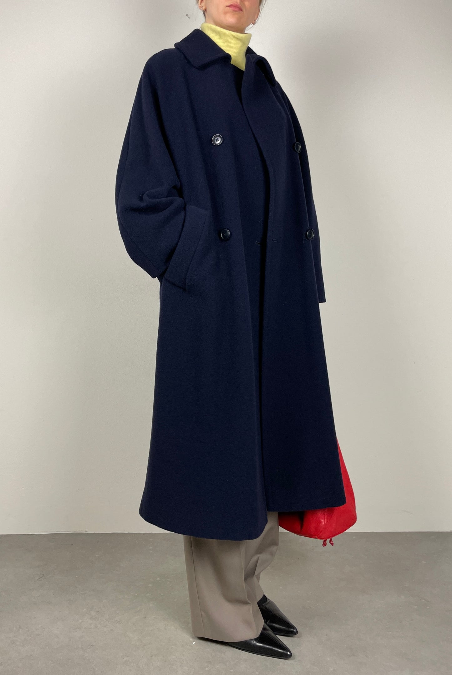 Double-breasted wool blue coat