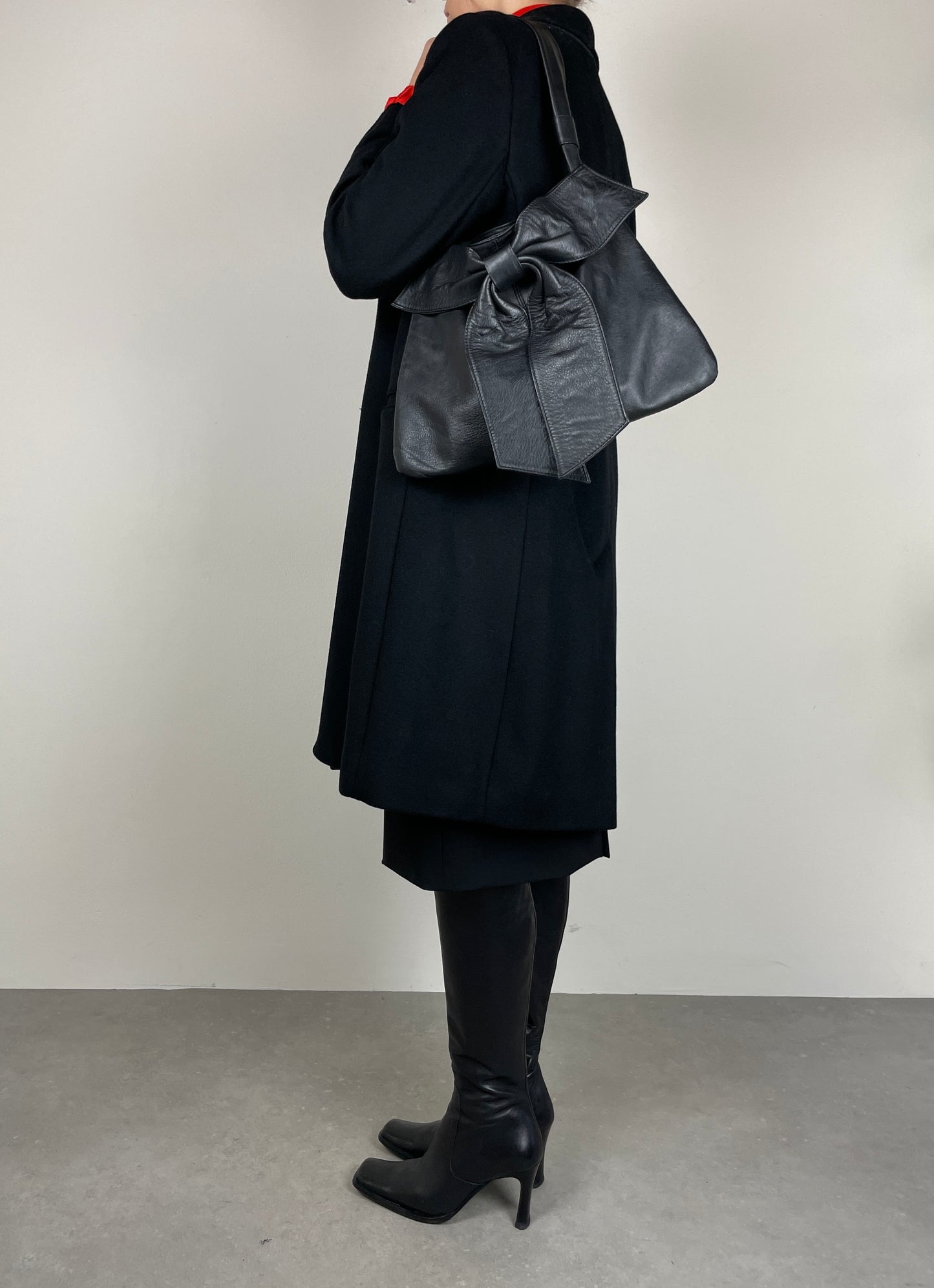 Bow leather bag