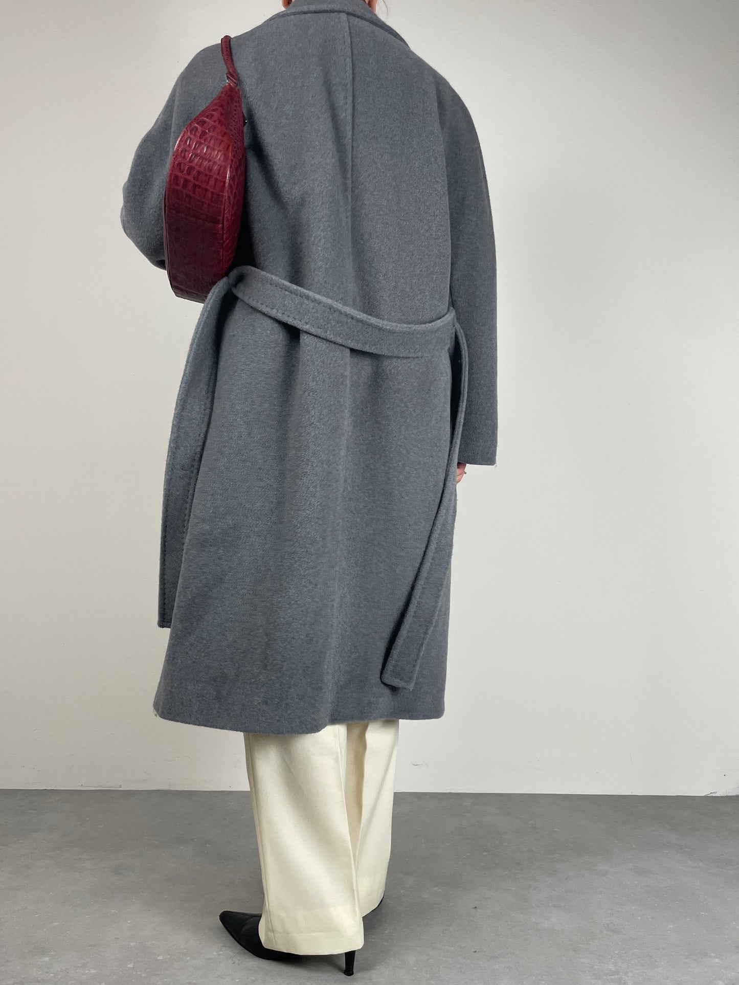 Cappotto in beaver di pura lana vergine color grigio