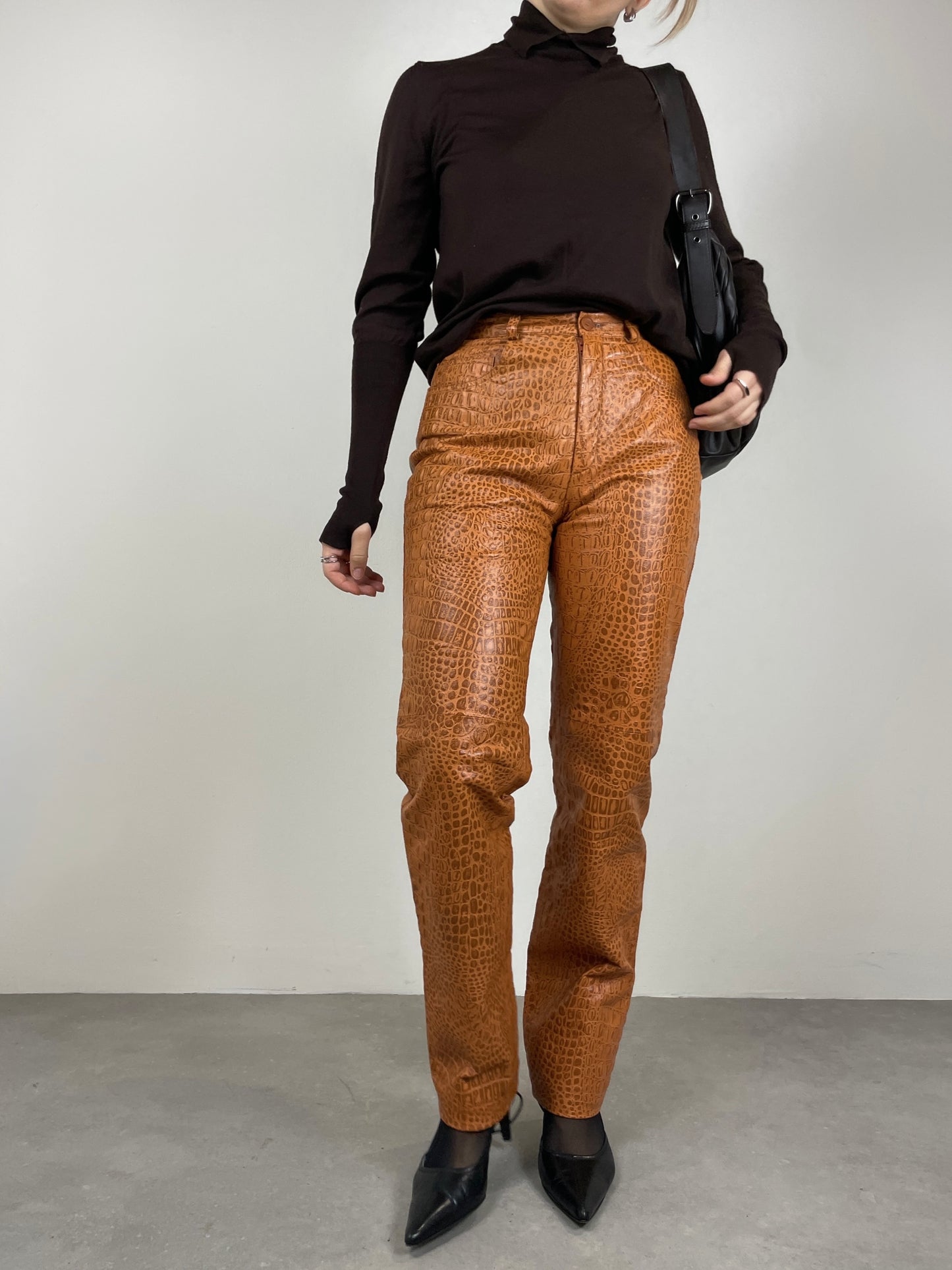 Pantaloni in vera pelle effetto coccodrillo