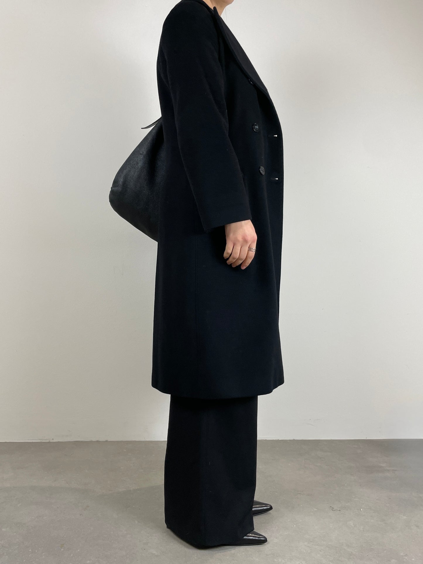 Cappotto vintage in pura lana vergine nero