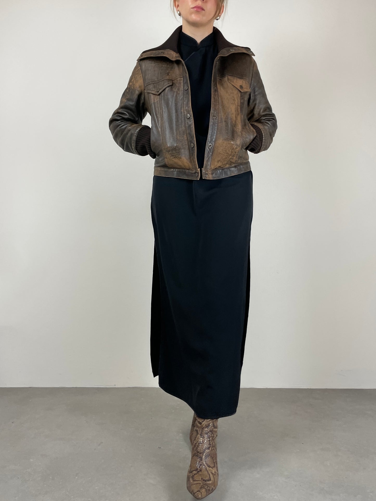 Bomber in vera pelle distressed by Iceberg