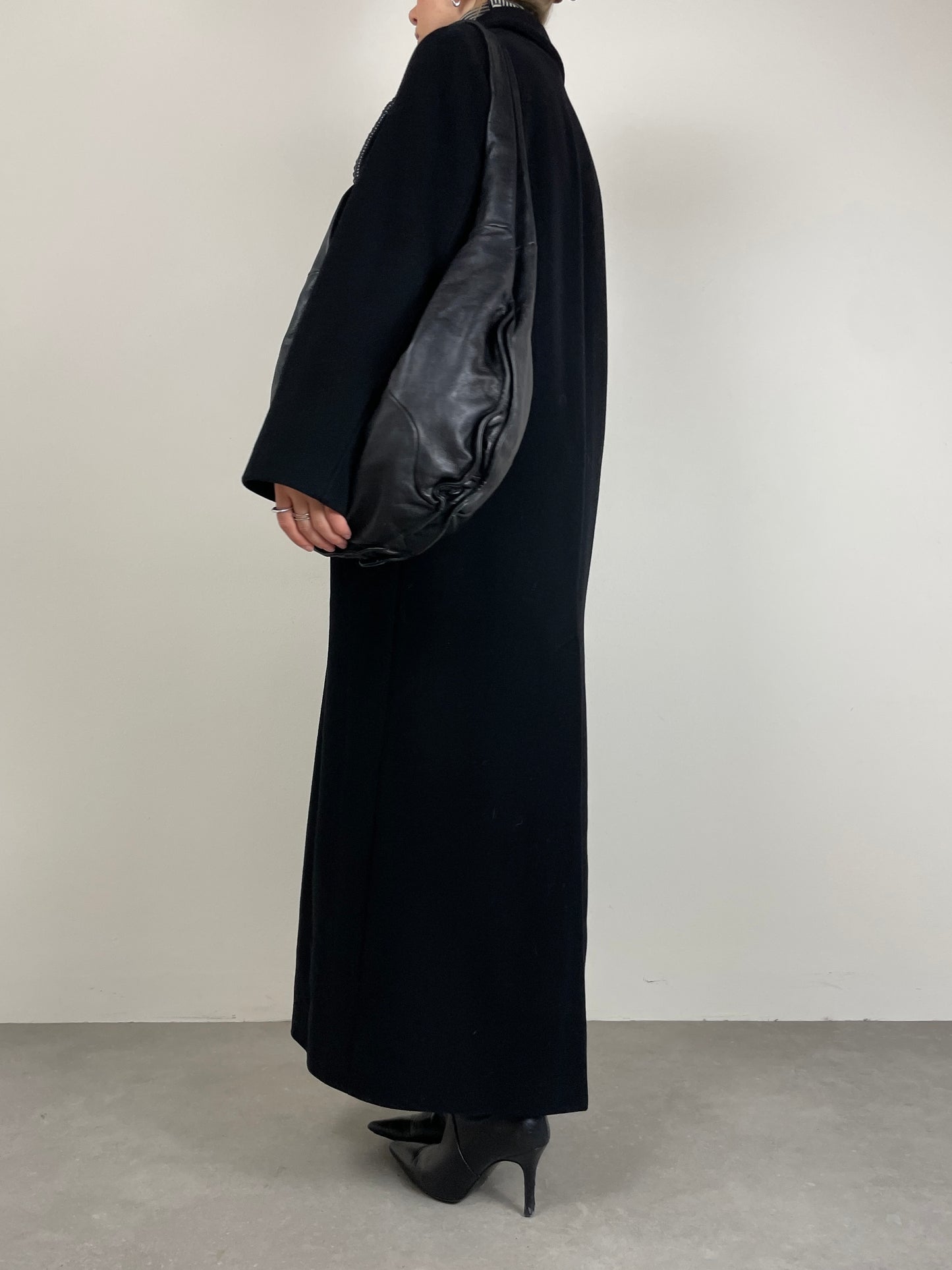 Maxi borsa hobo in vera pelle nera