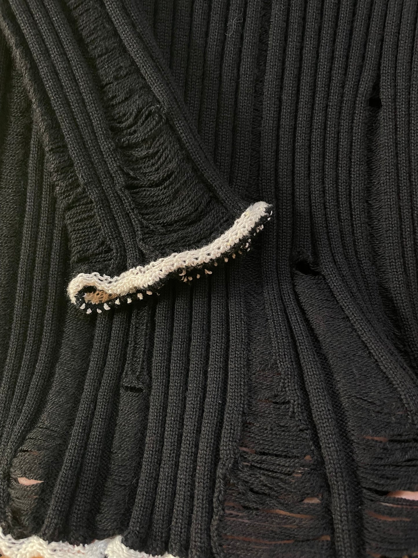 Maglione Jean Paul Gaultier effetto distressed