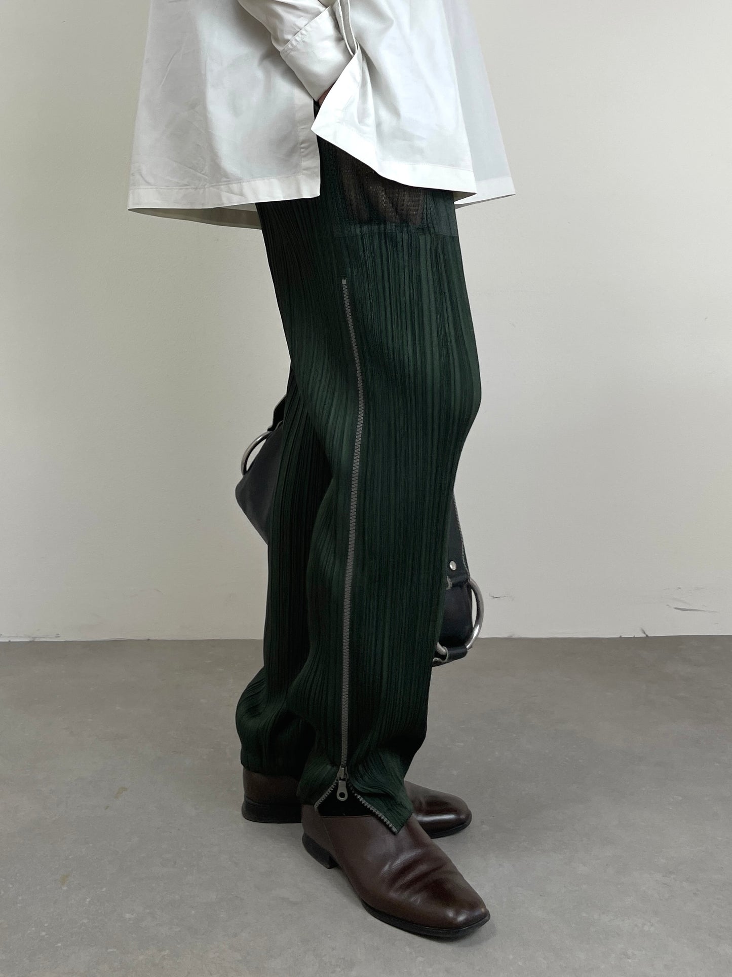 Pleats Please Issey Miyake pantaloni