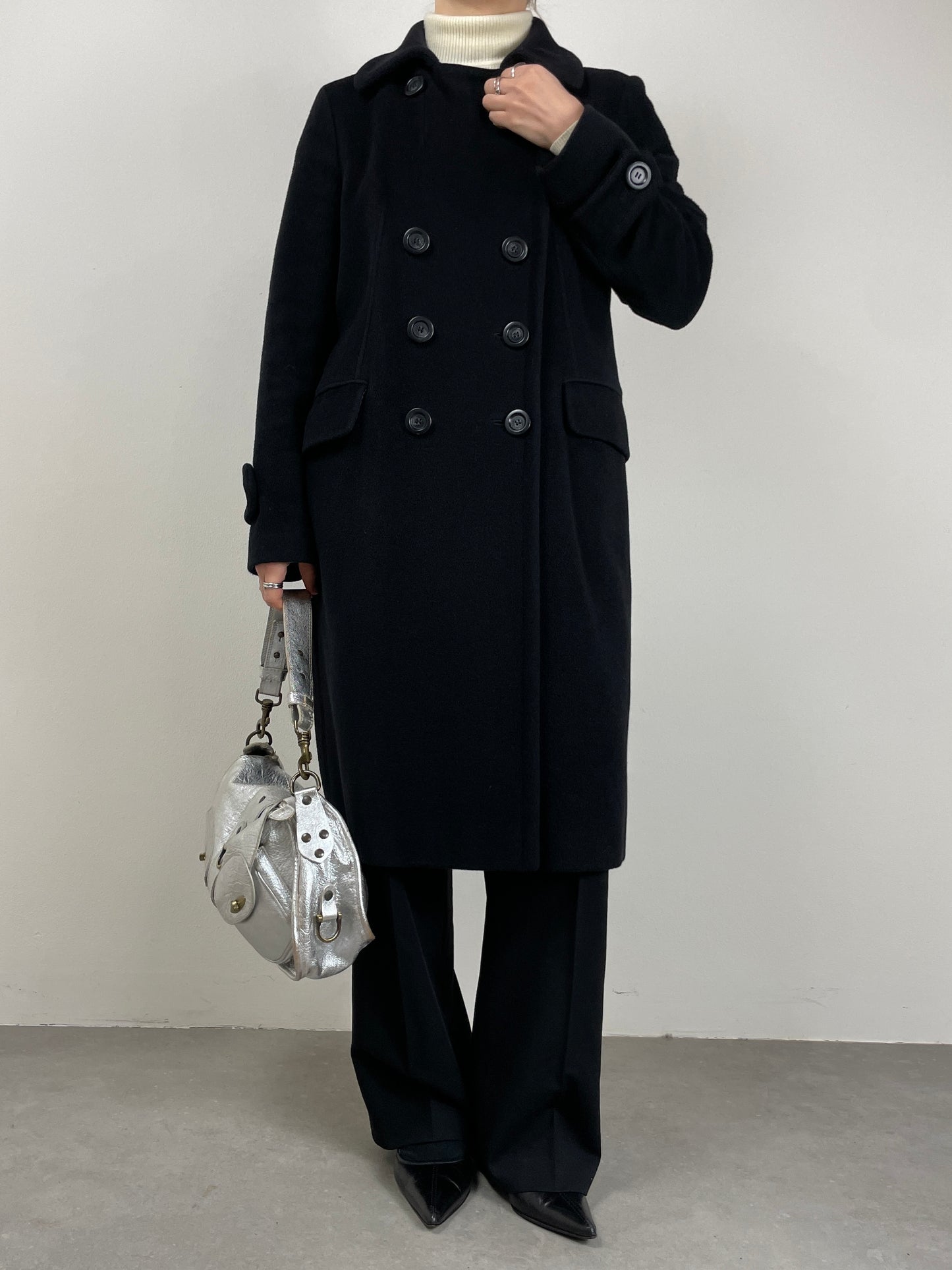 Cappotto nero in lana e alpaca