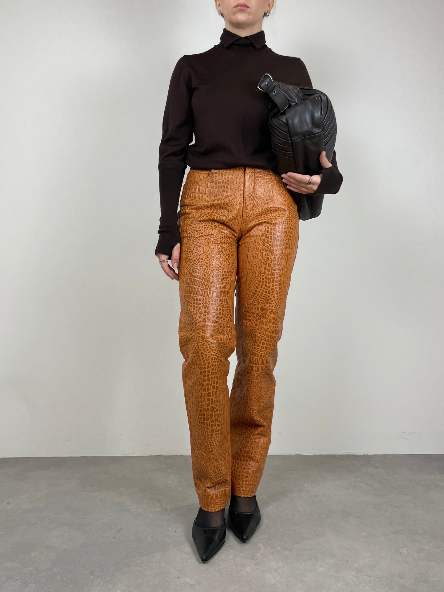Pantaloni in vera pelle effetto coccodrillo