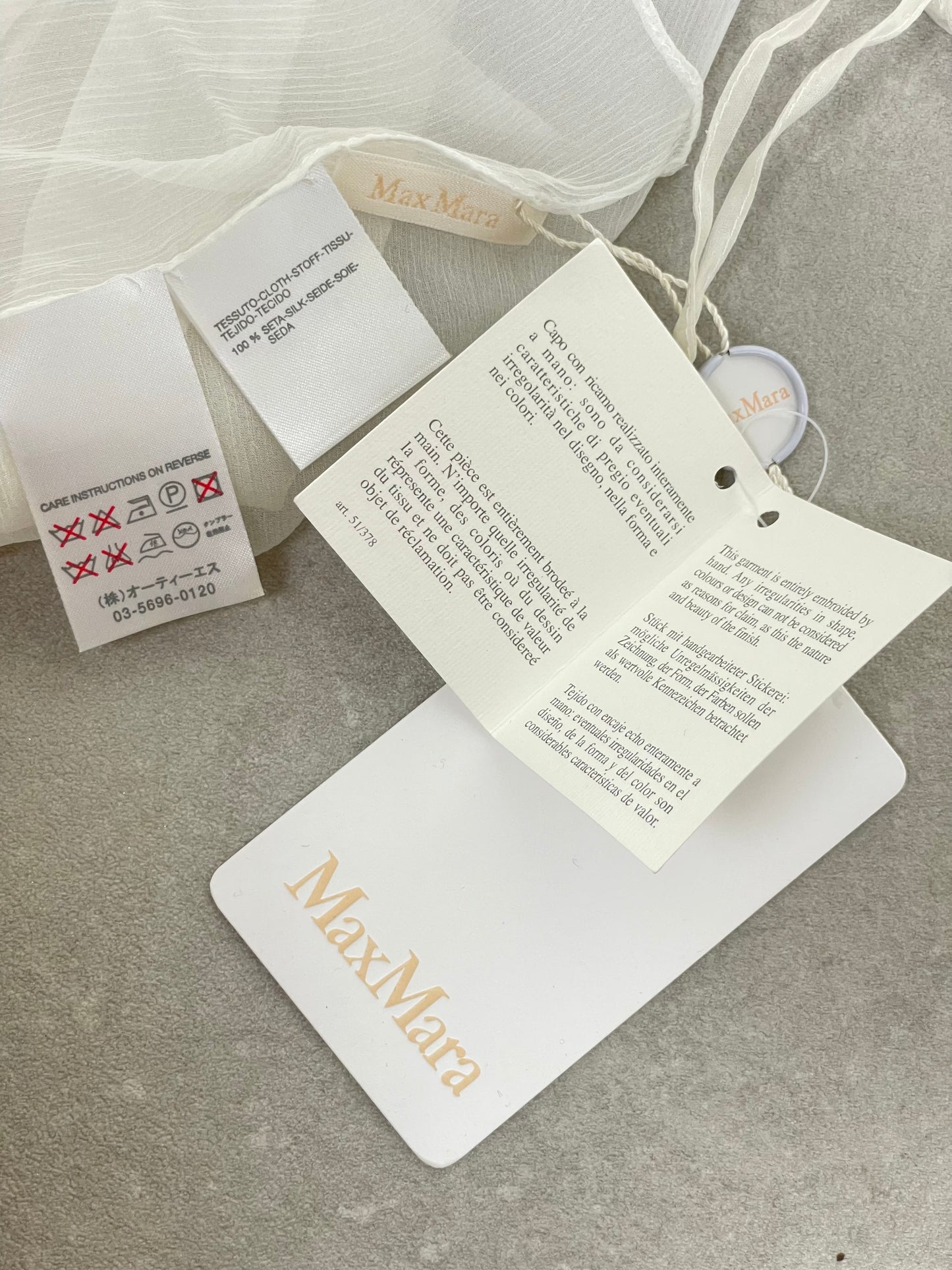 Stola Max Mara in organza di seta con ricamo floreale