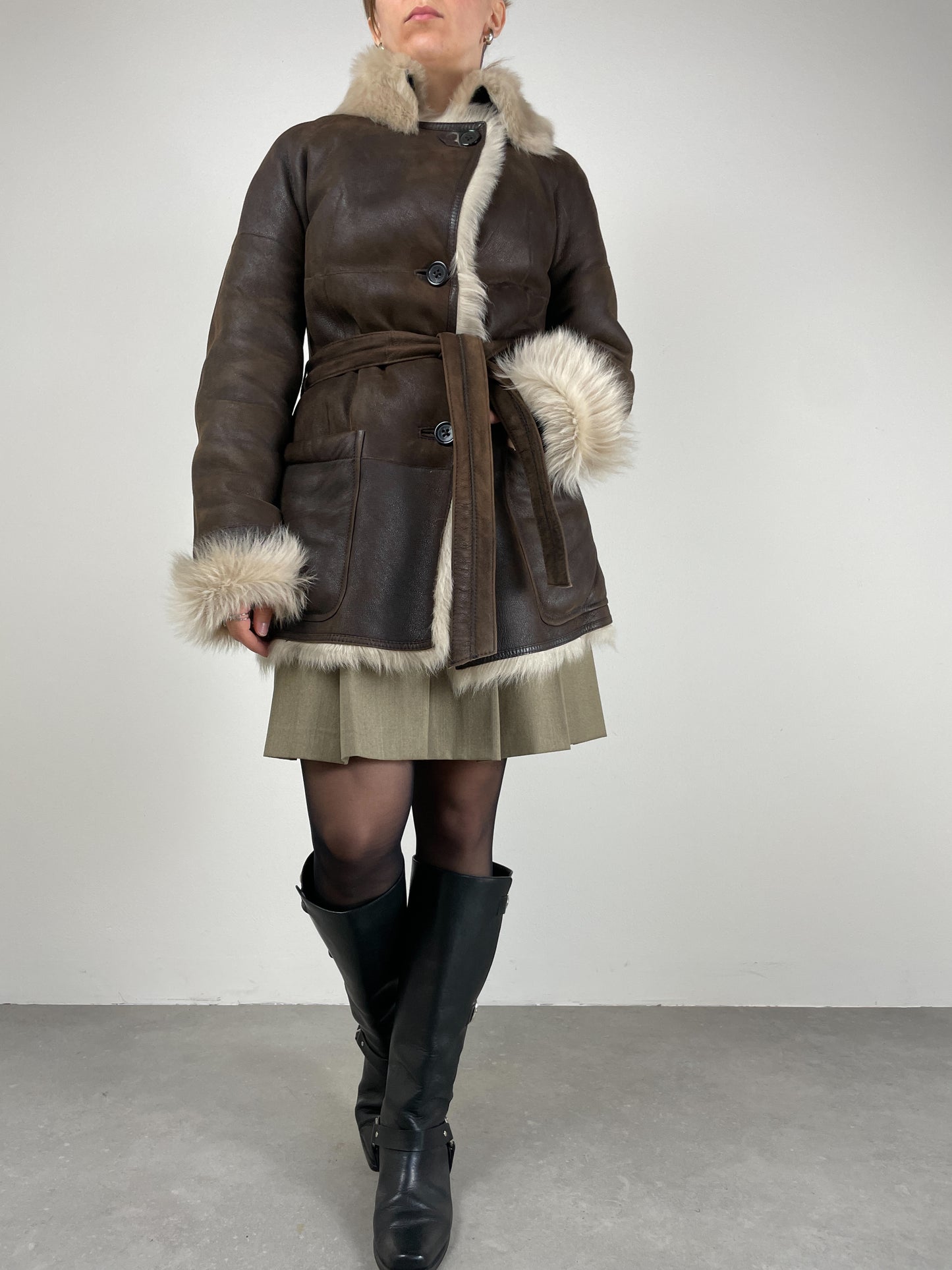 Shearling vintage marrone con pelliccia beige