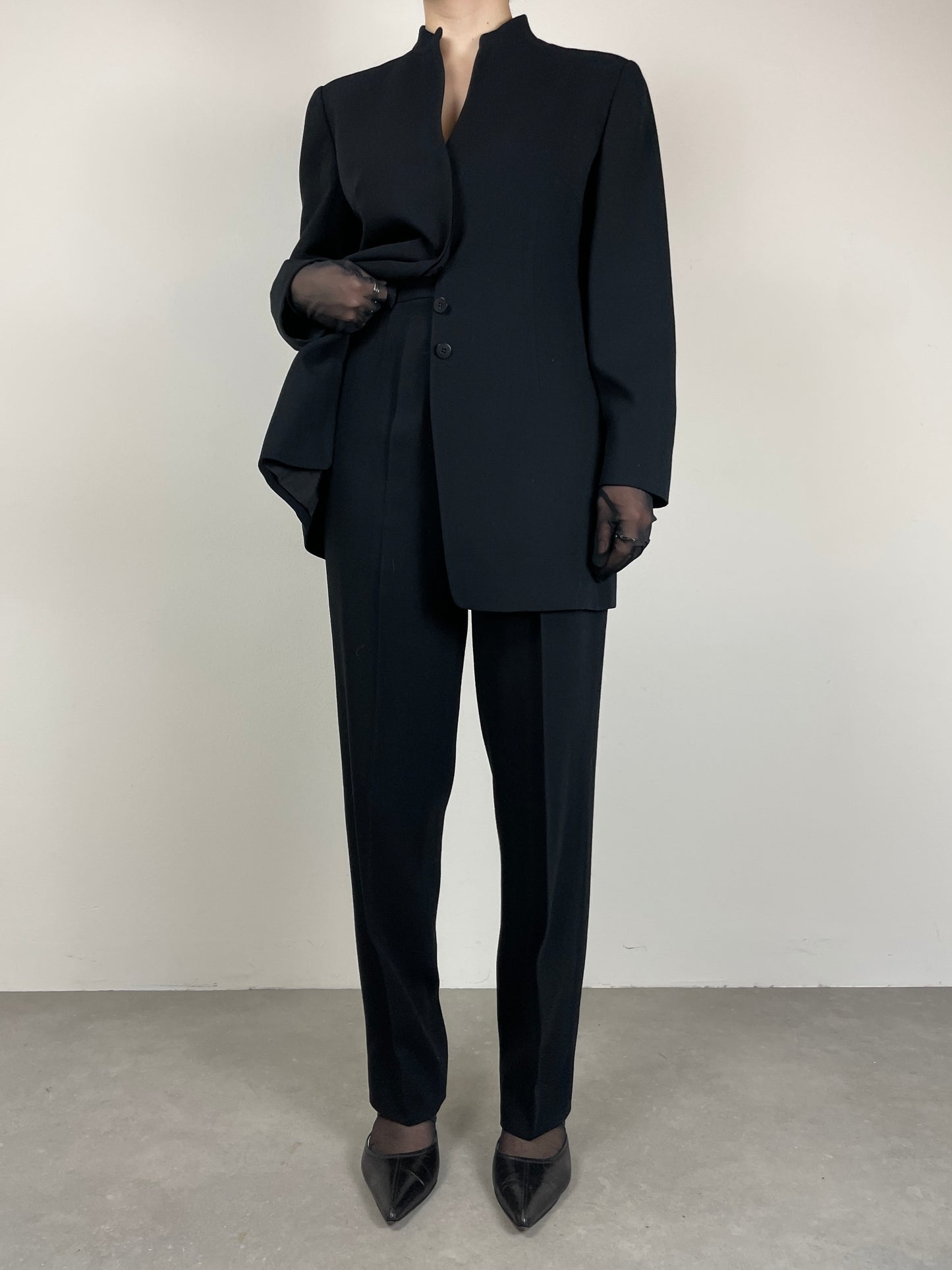 Completo vintage Armani in lana nera
