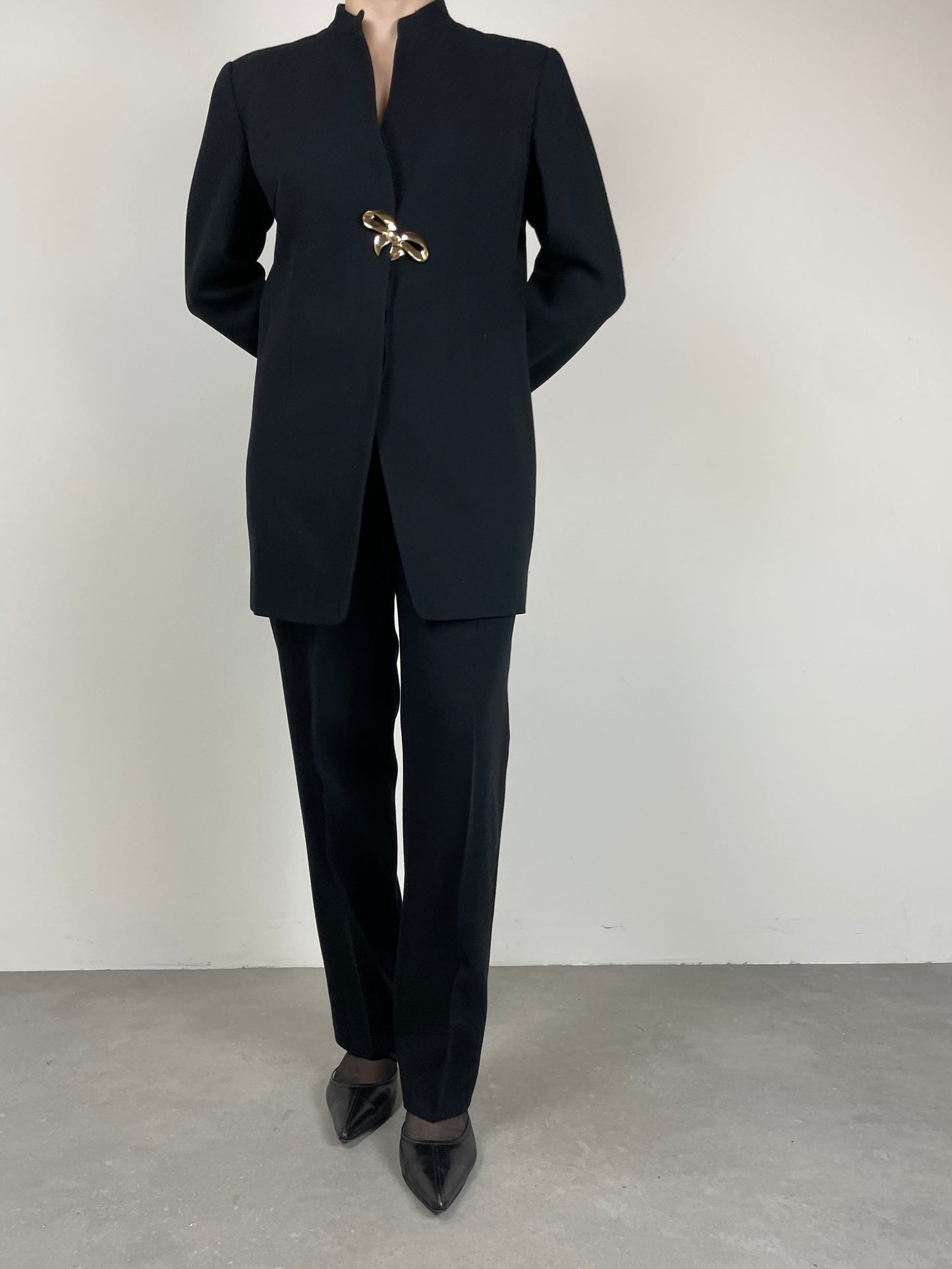 Completo vintage Armani in lana nera