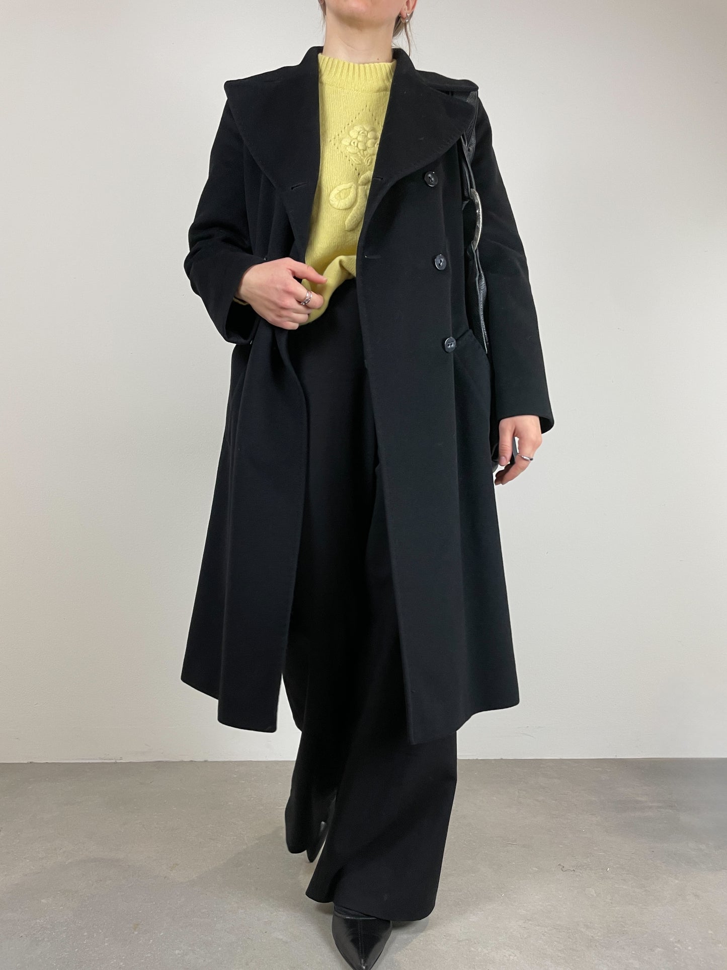 Cappotto vintage in pura lana vergine nero