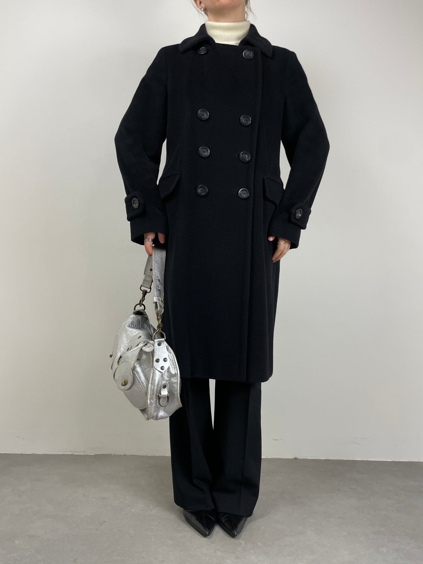 Cappotto nero in lana e alpaca