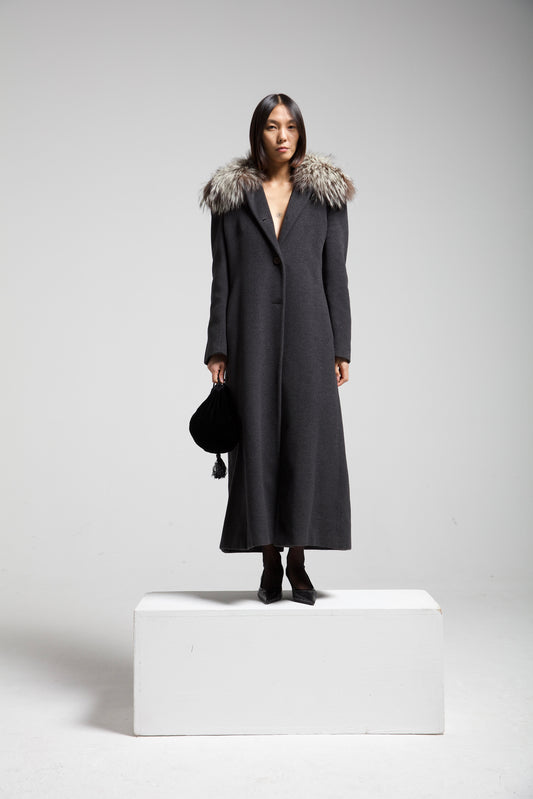 Cappotto in lana e cashmere con collo di volpe