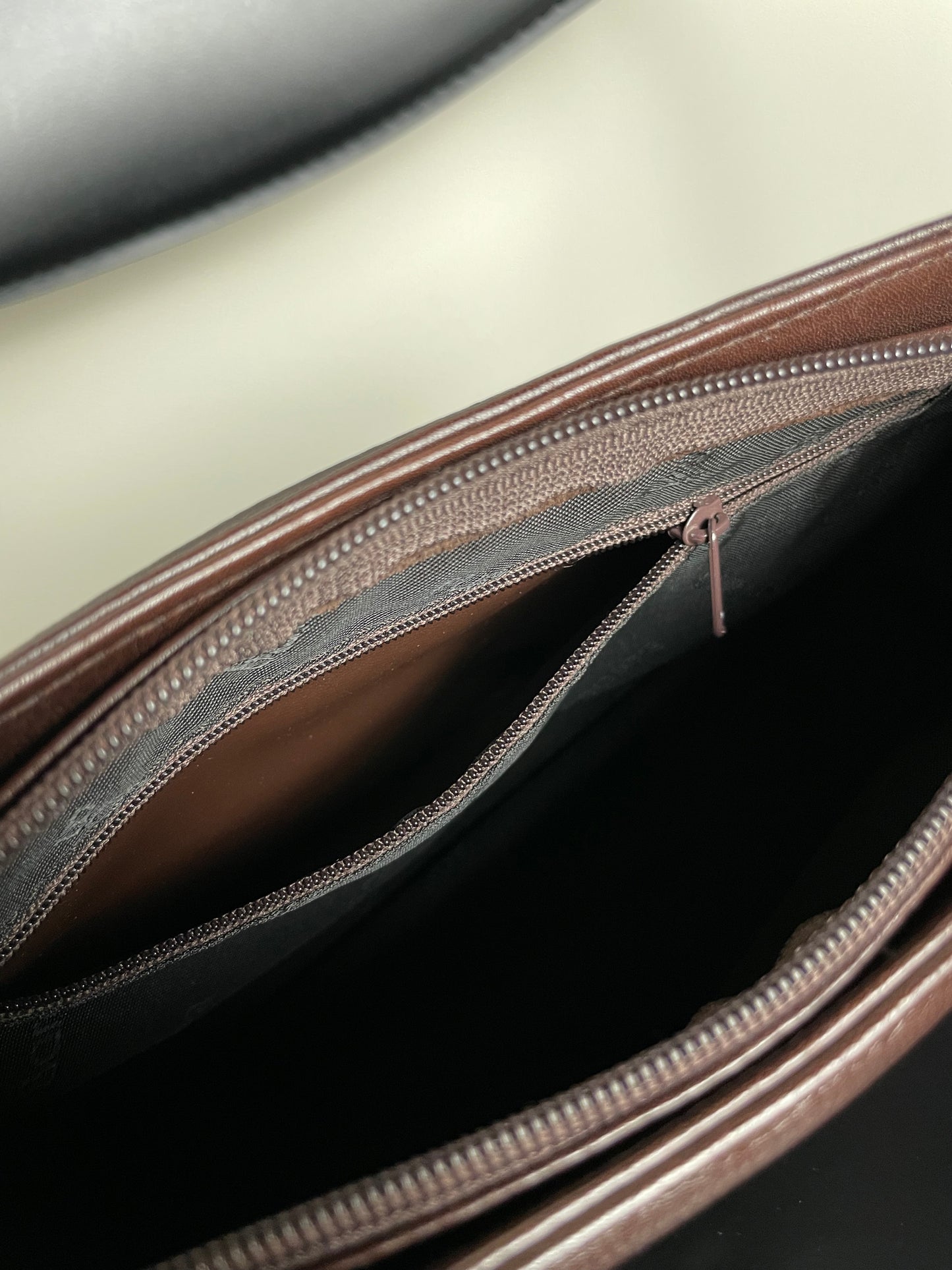 Shoulder leather bag