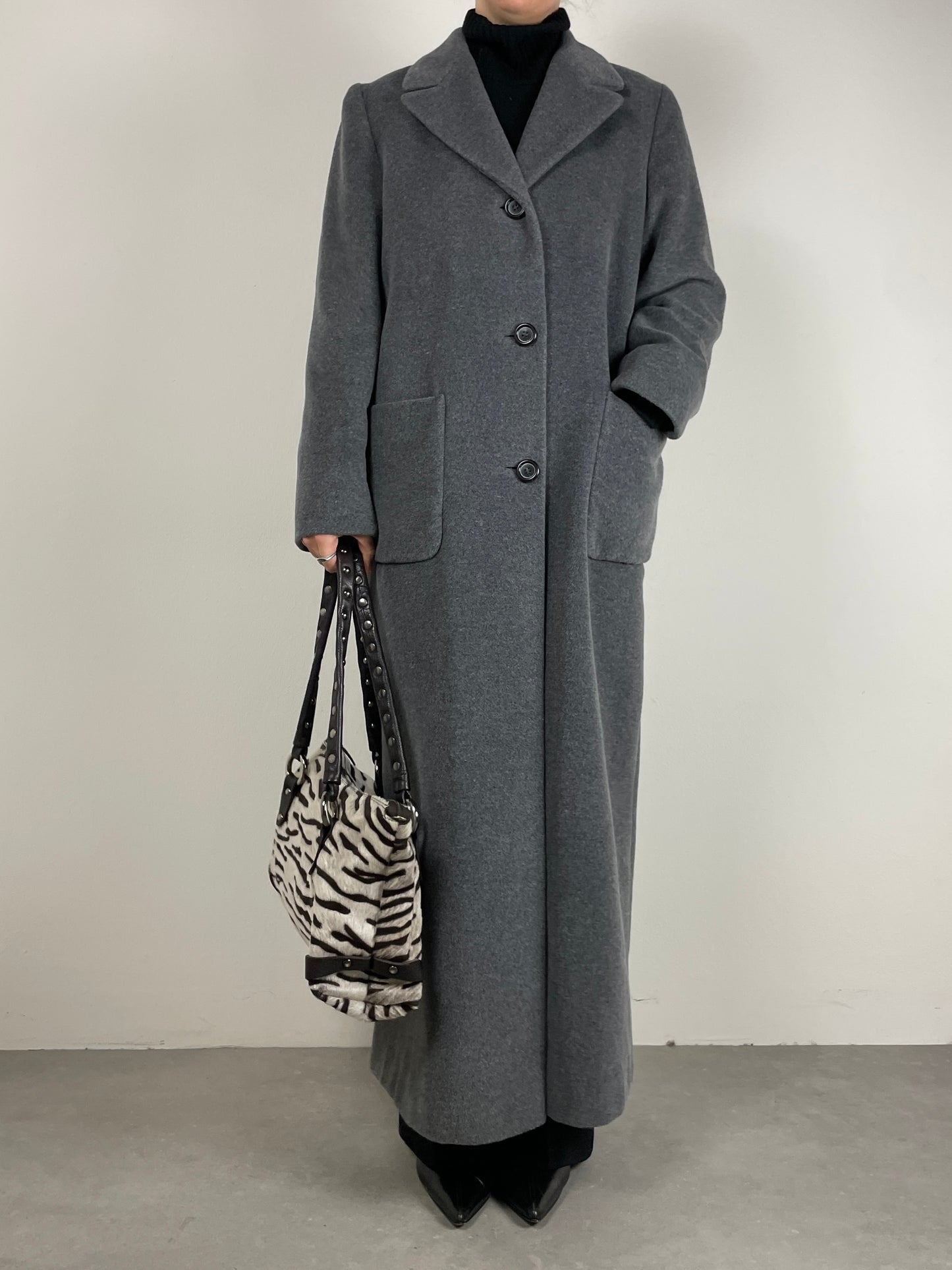 Cappotto lungo grigio in lana, angora mohair e cashmere