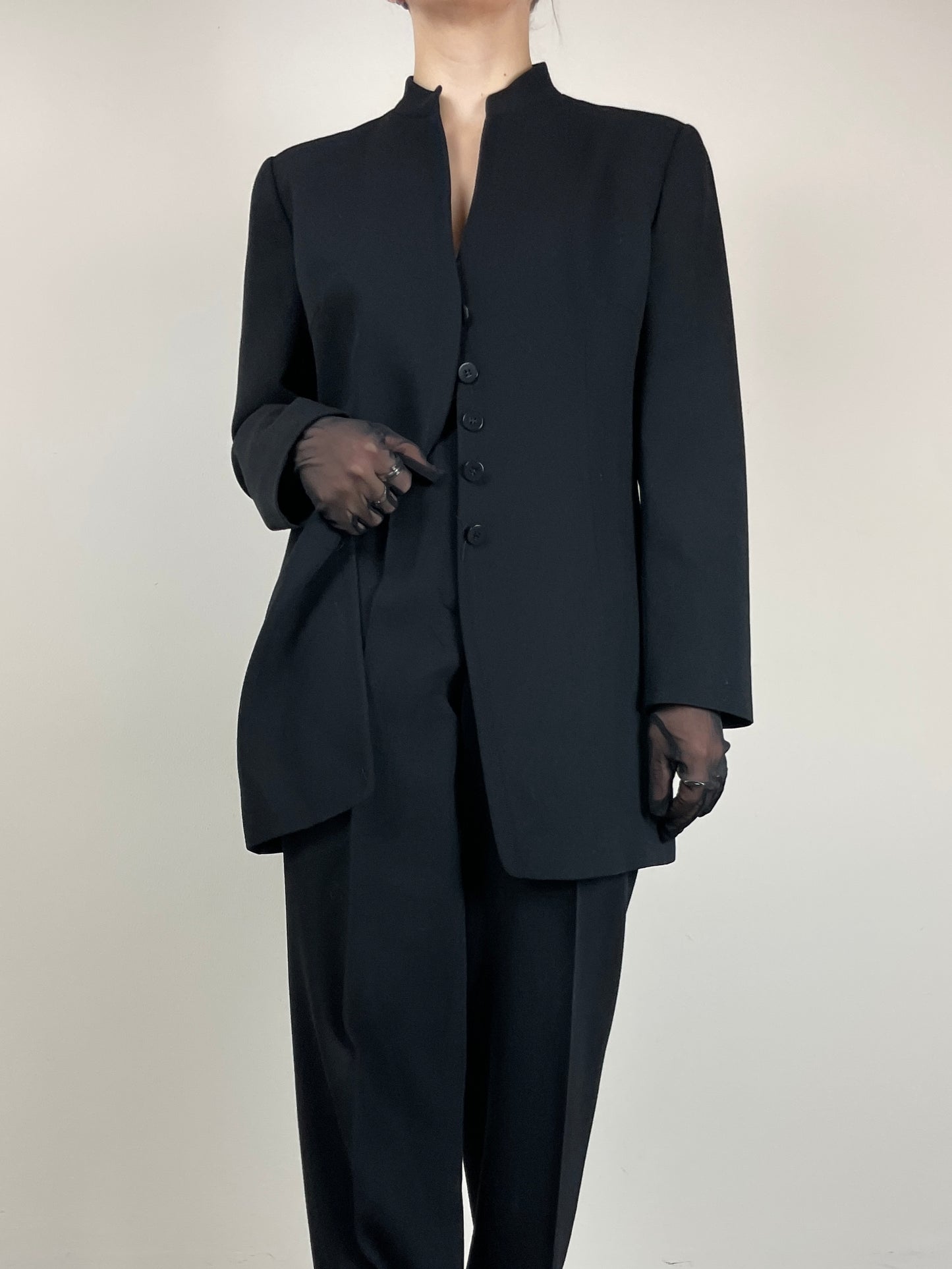 Completo vintage Armani in lana nera