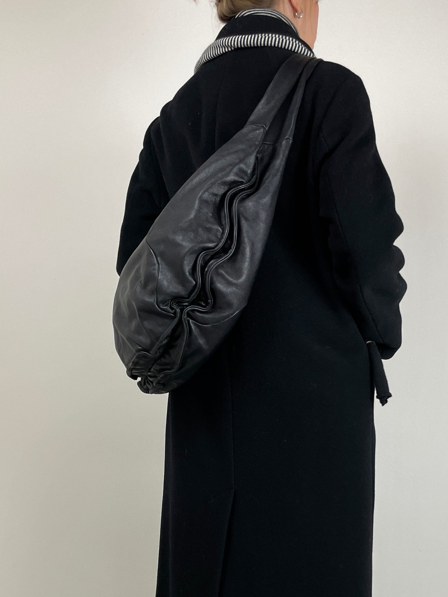 Maxi borsa hobo in vera pelle nera