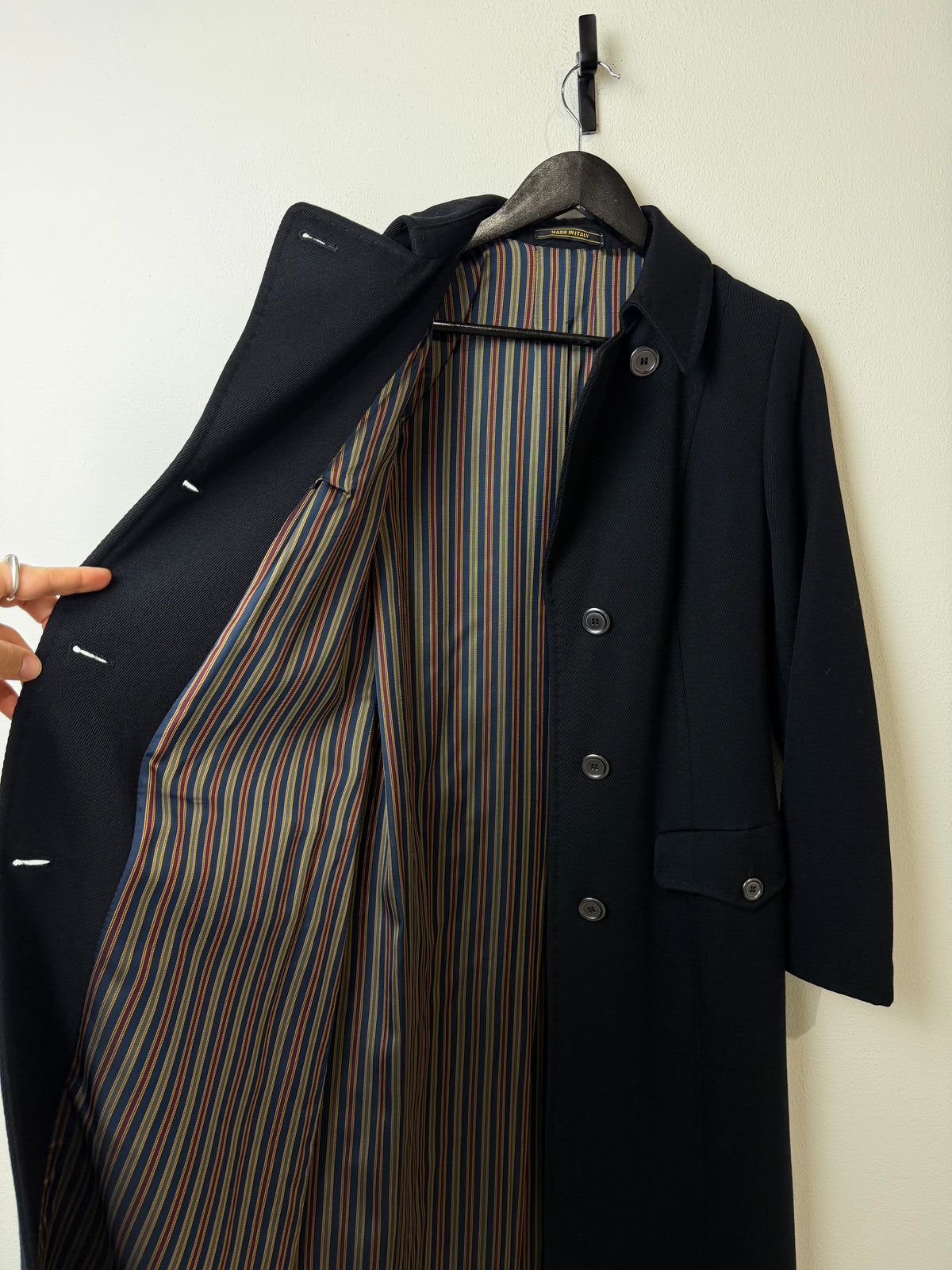 Cappotto in pura lana nera made in Italy