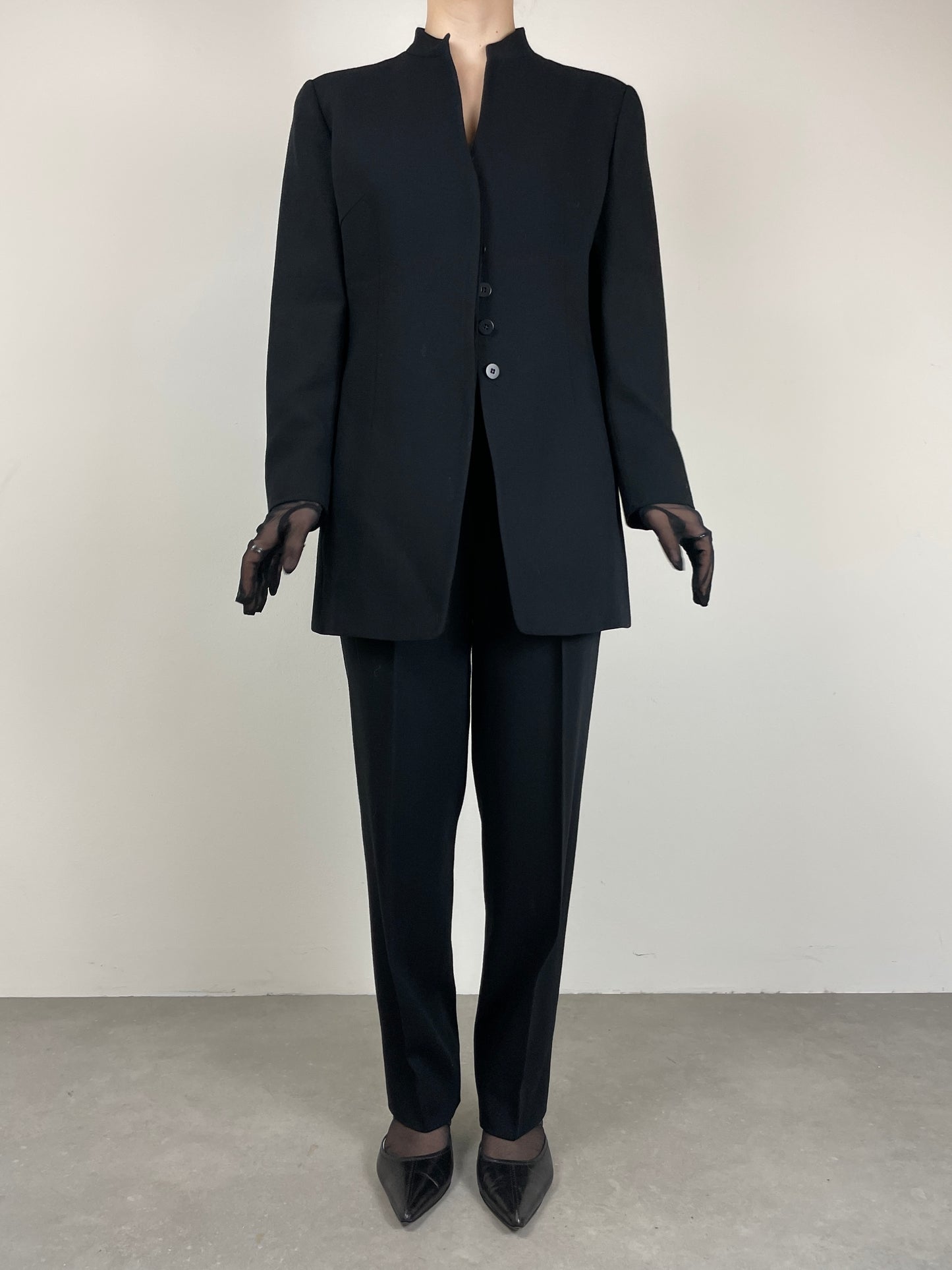 Completo vintage Armani in lana nera