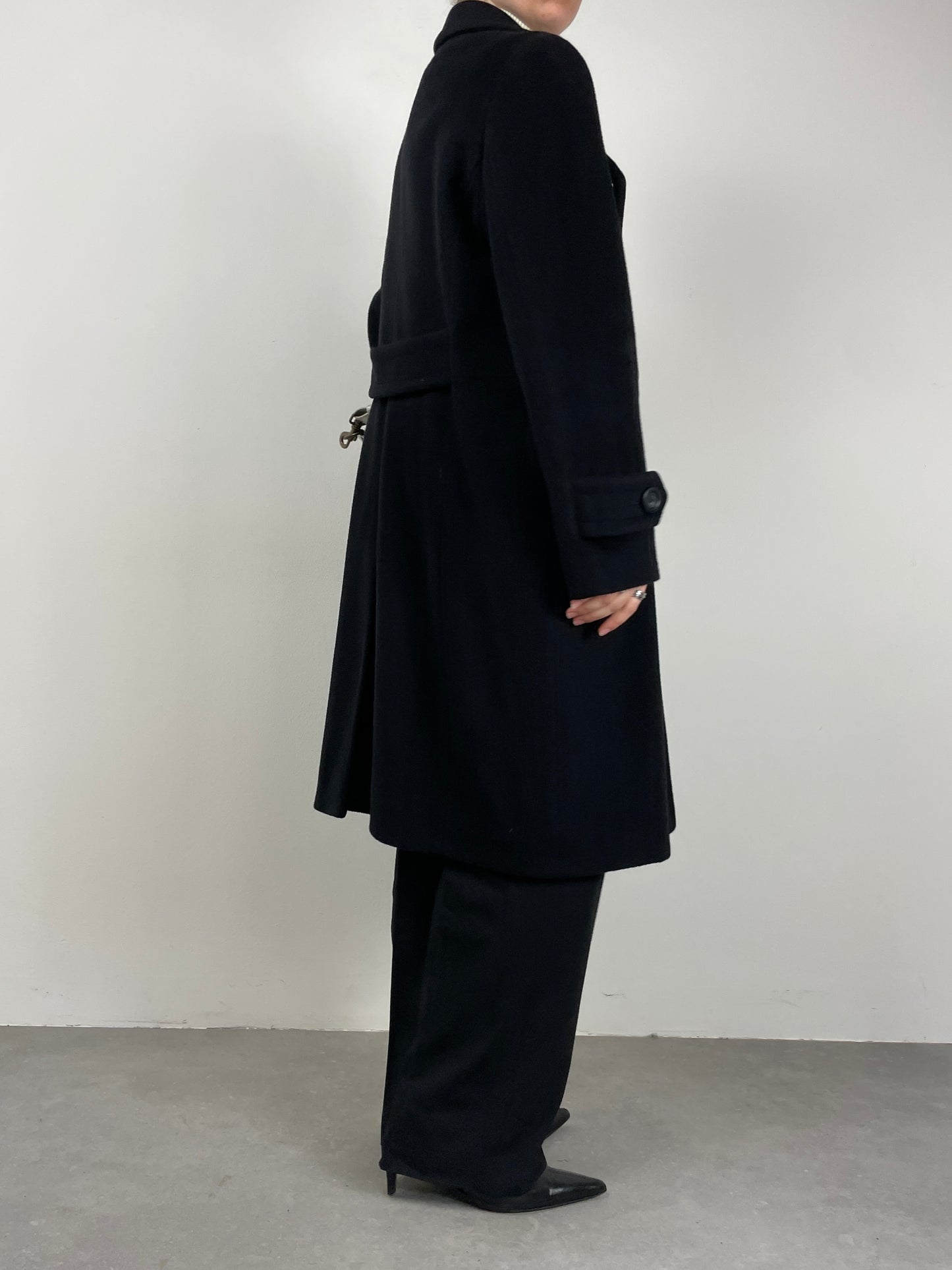 Cappotto nero in lana e alpaca
