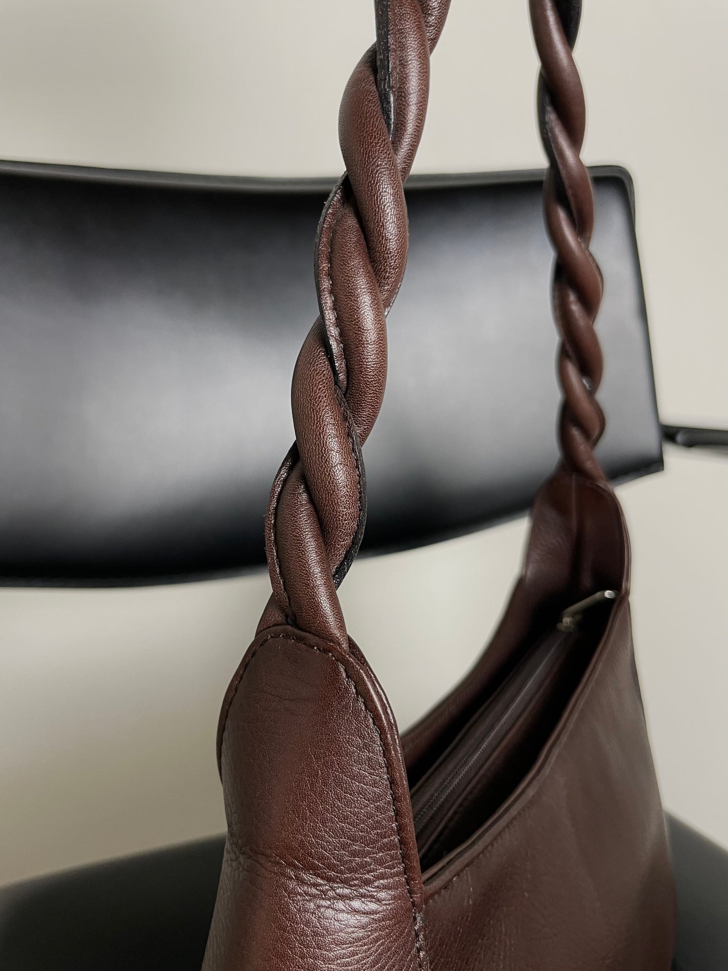 Shoulder leather bag
