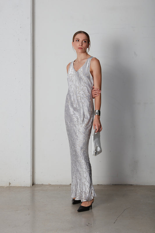 Abito lungo in jacquard floreale di viscosa e seta