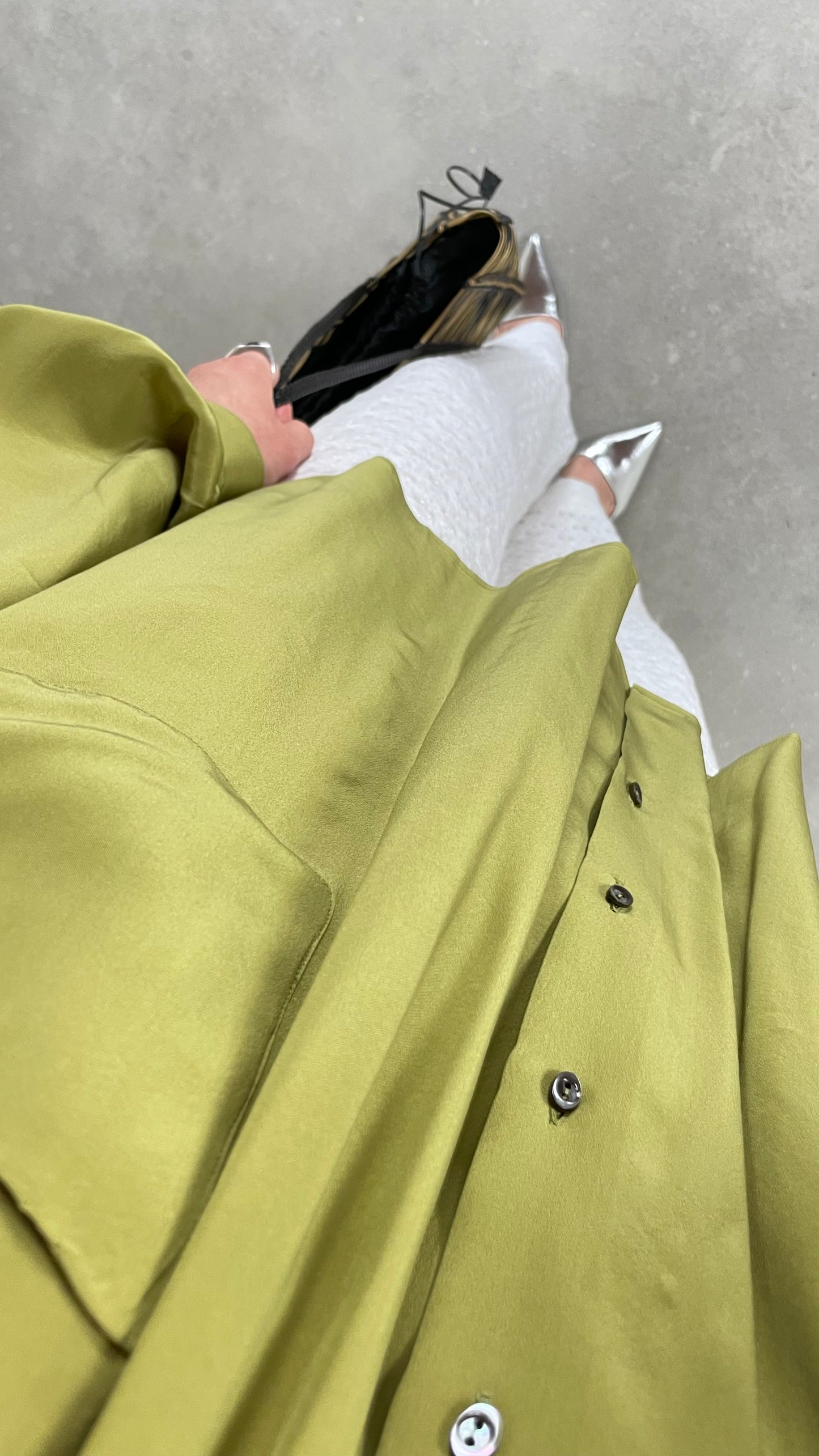 Camicia in pura seta verde oliva
