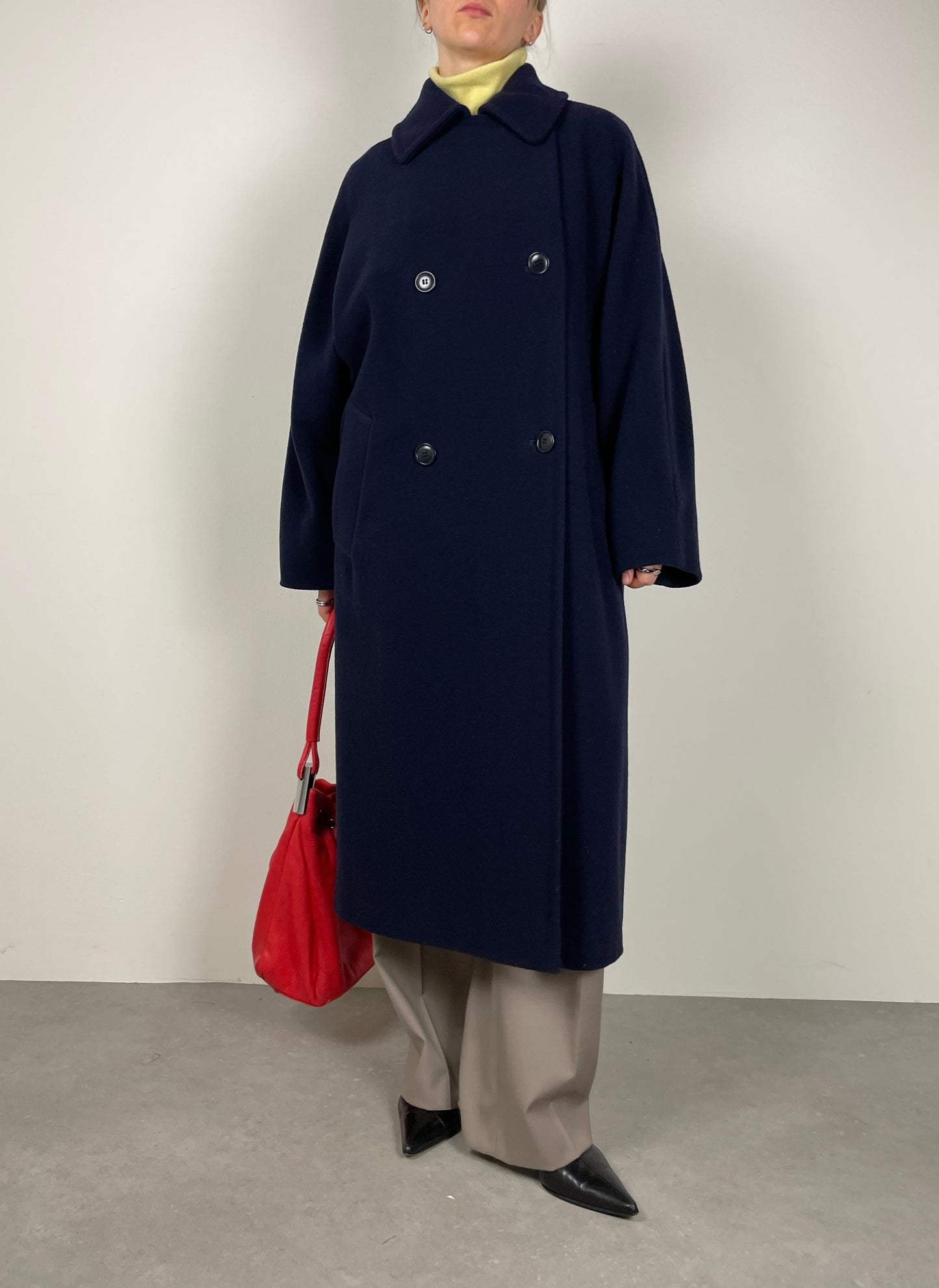 Double-breasted wool blue coat