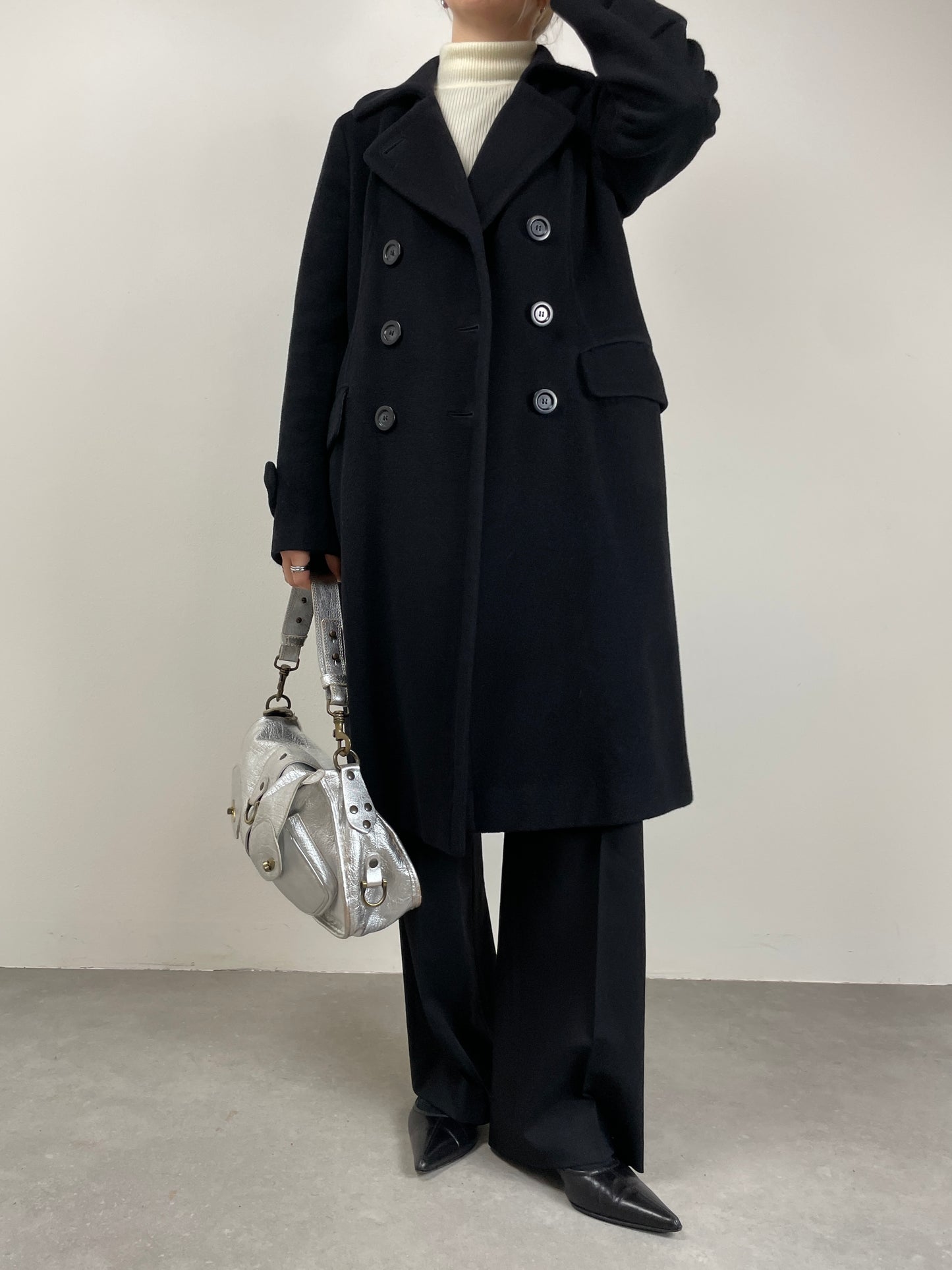 Cappotto nero in lana e alpaca