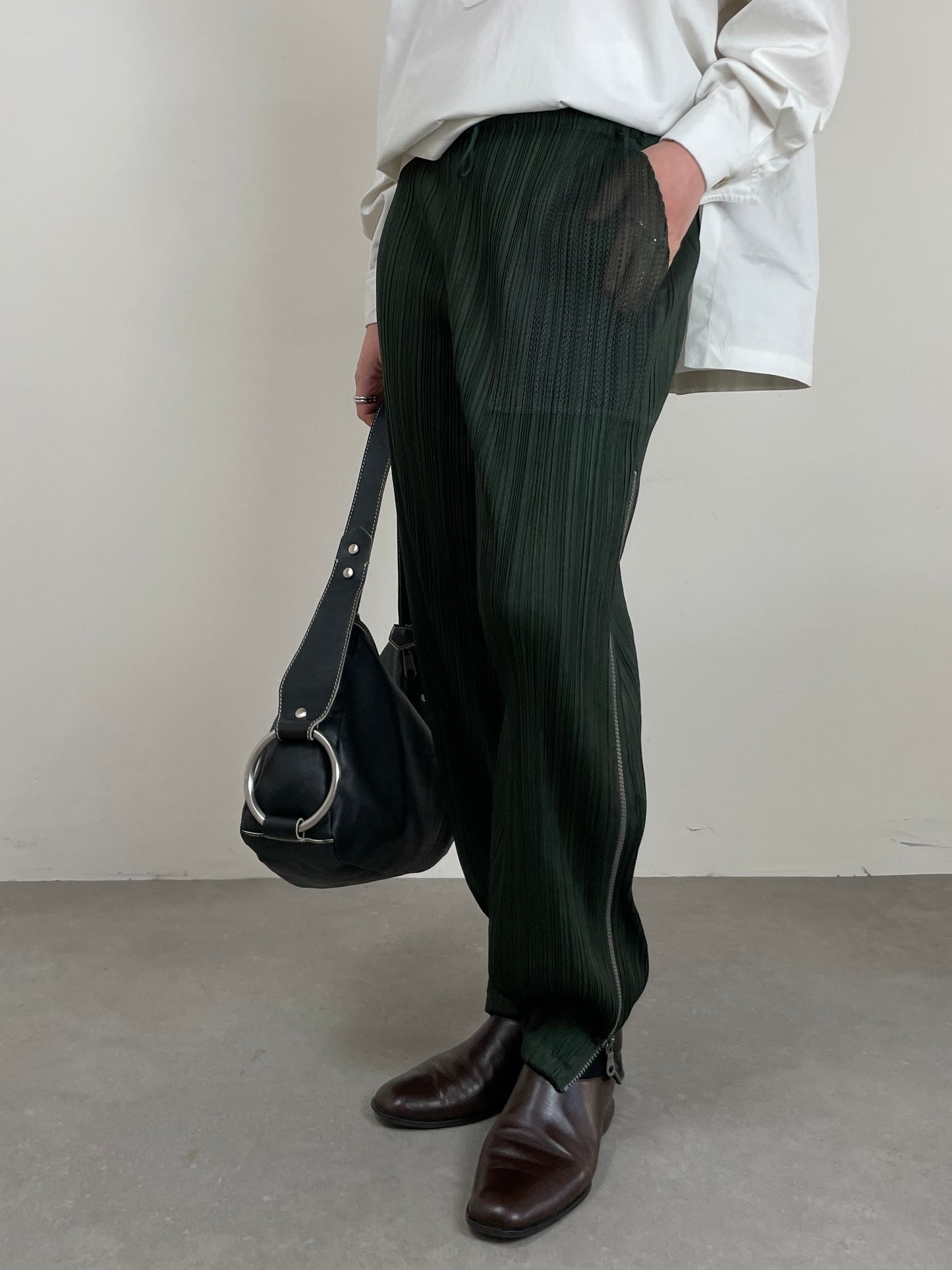 Pleats Please Issey Miyake pantaloni