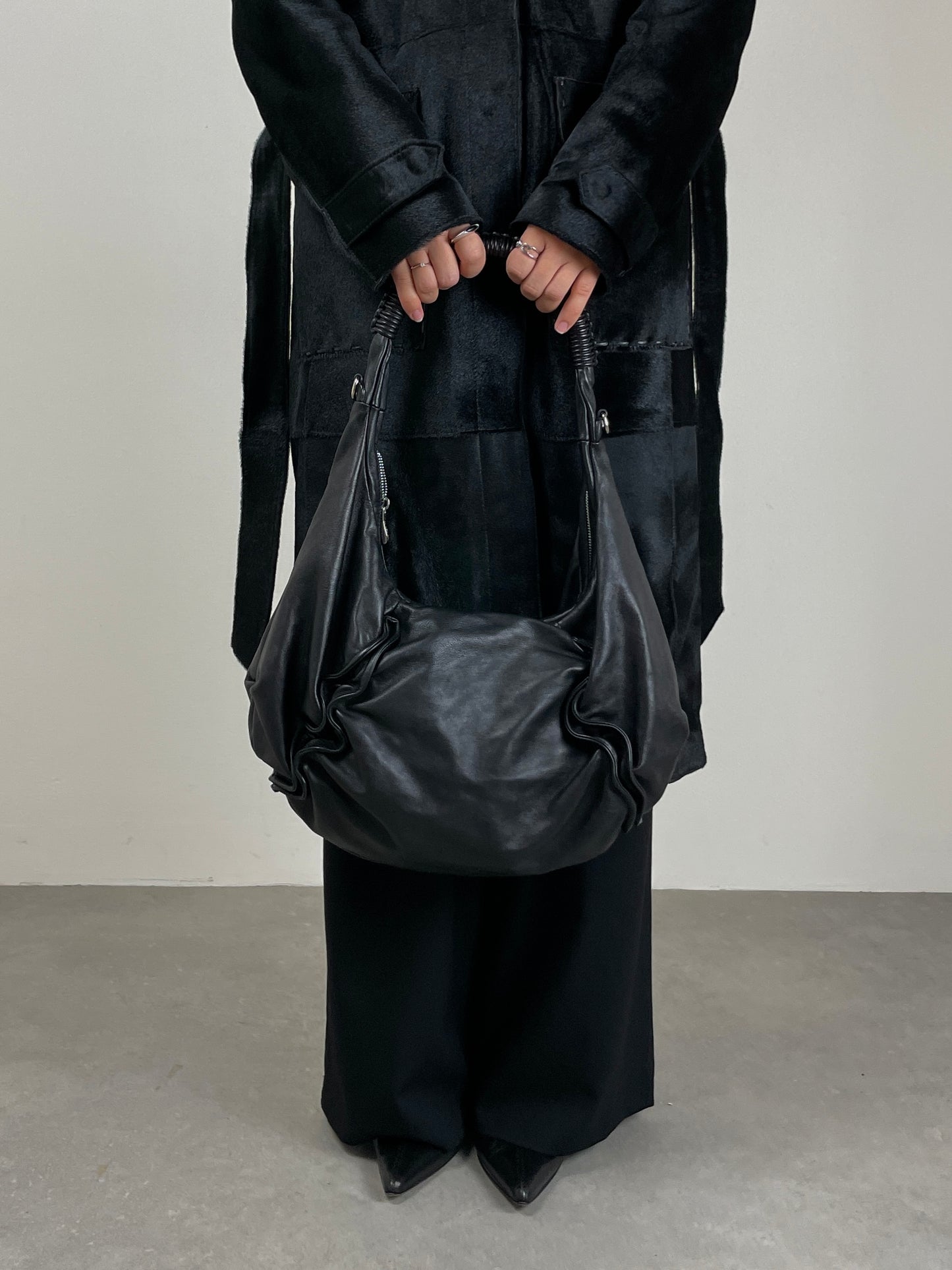 Hobo bag in vera pelle nera