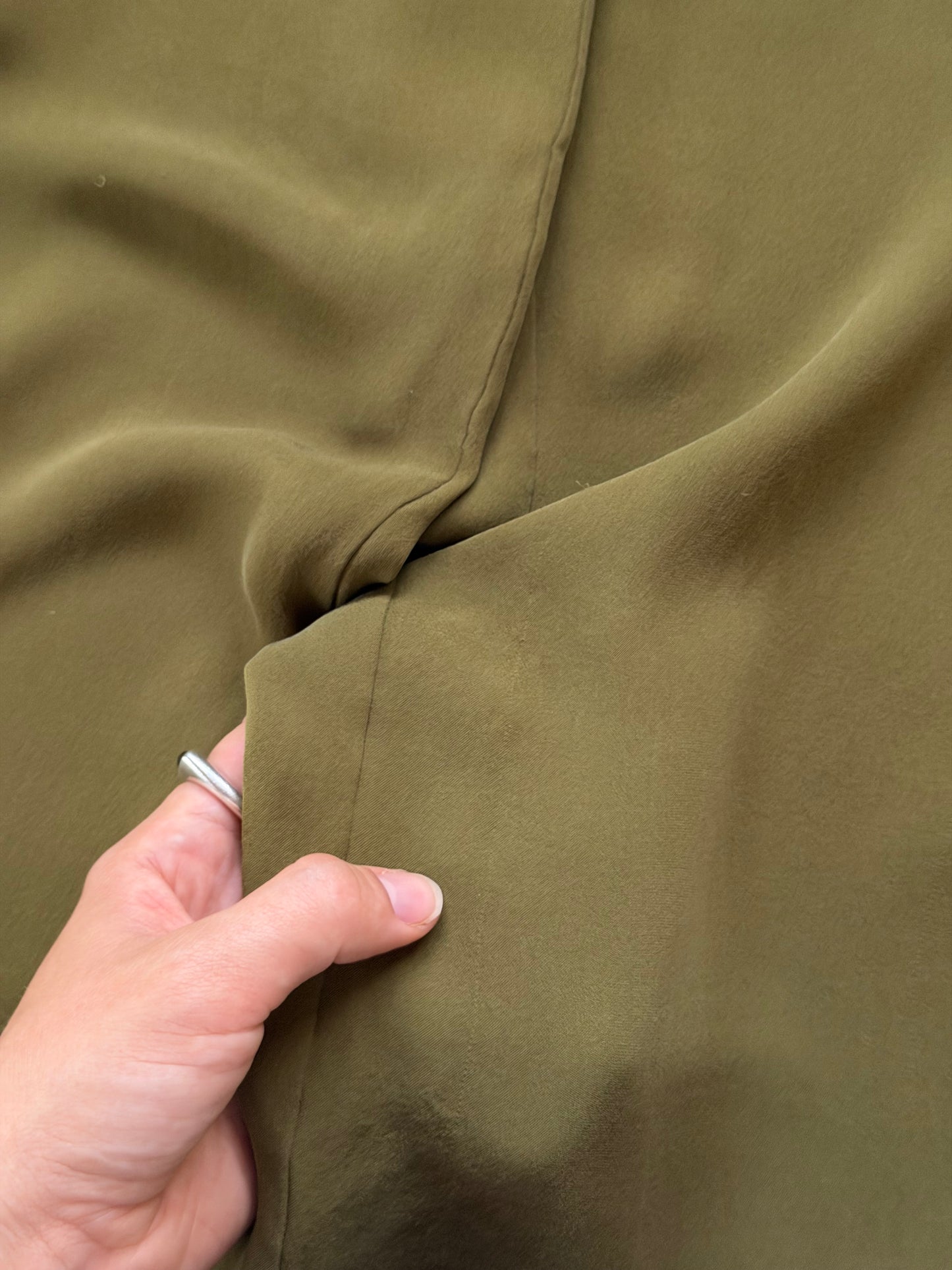 Pantalone vintage in seta verde oliva