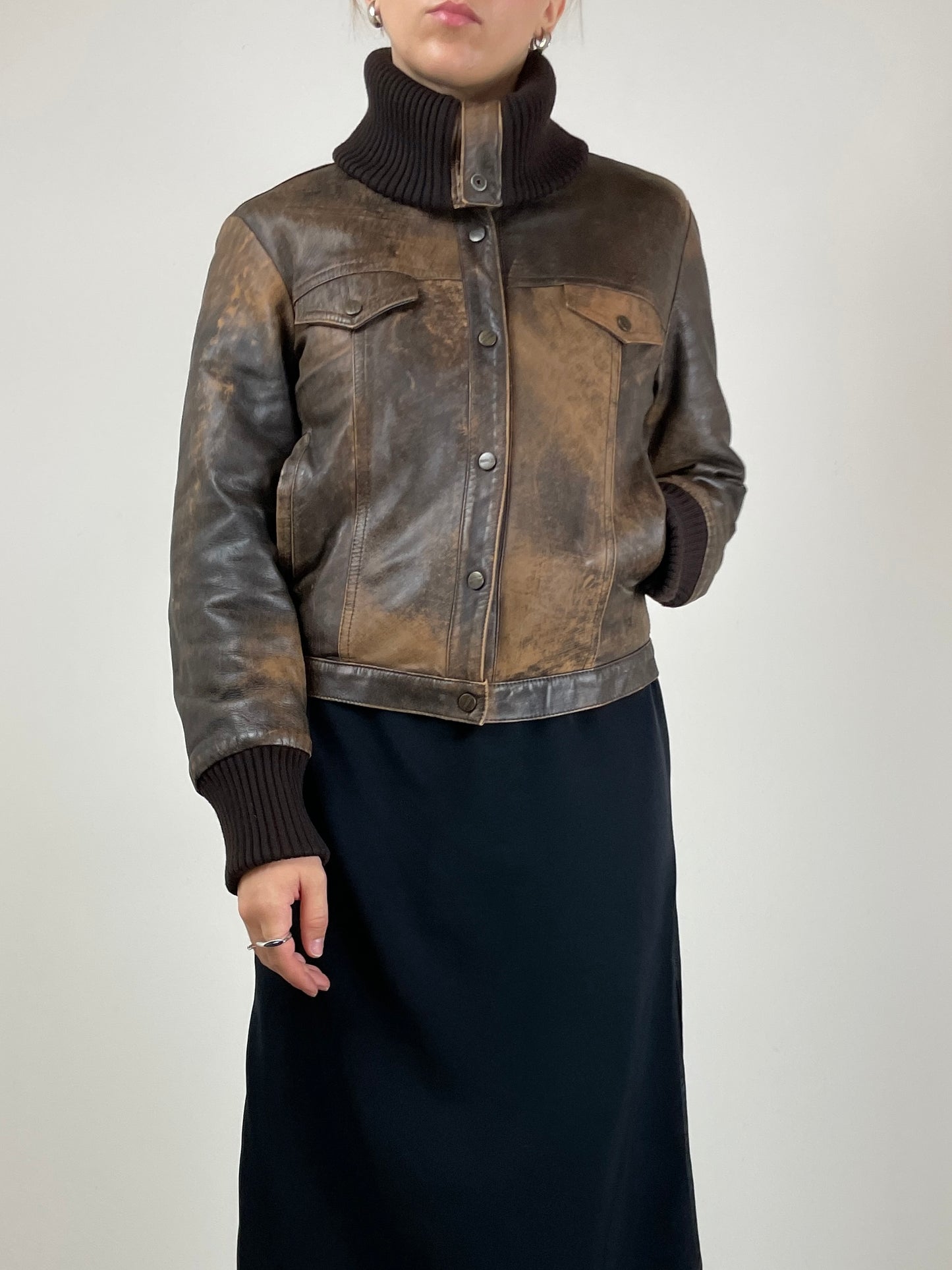 Bomber in vera pelle distressed by Iceberg