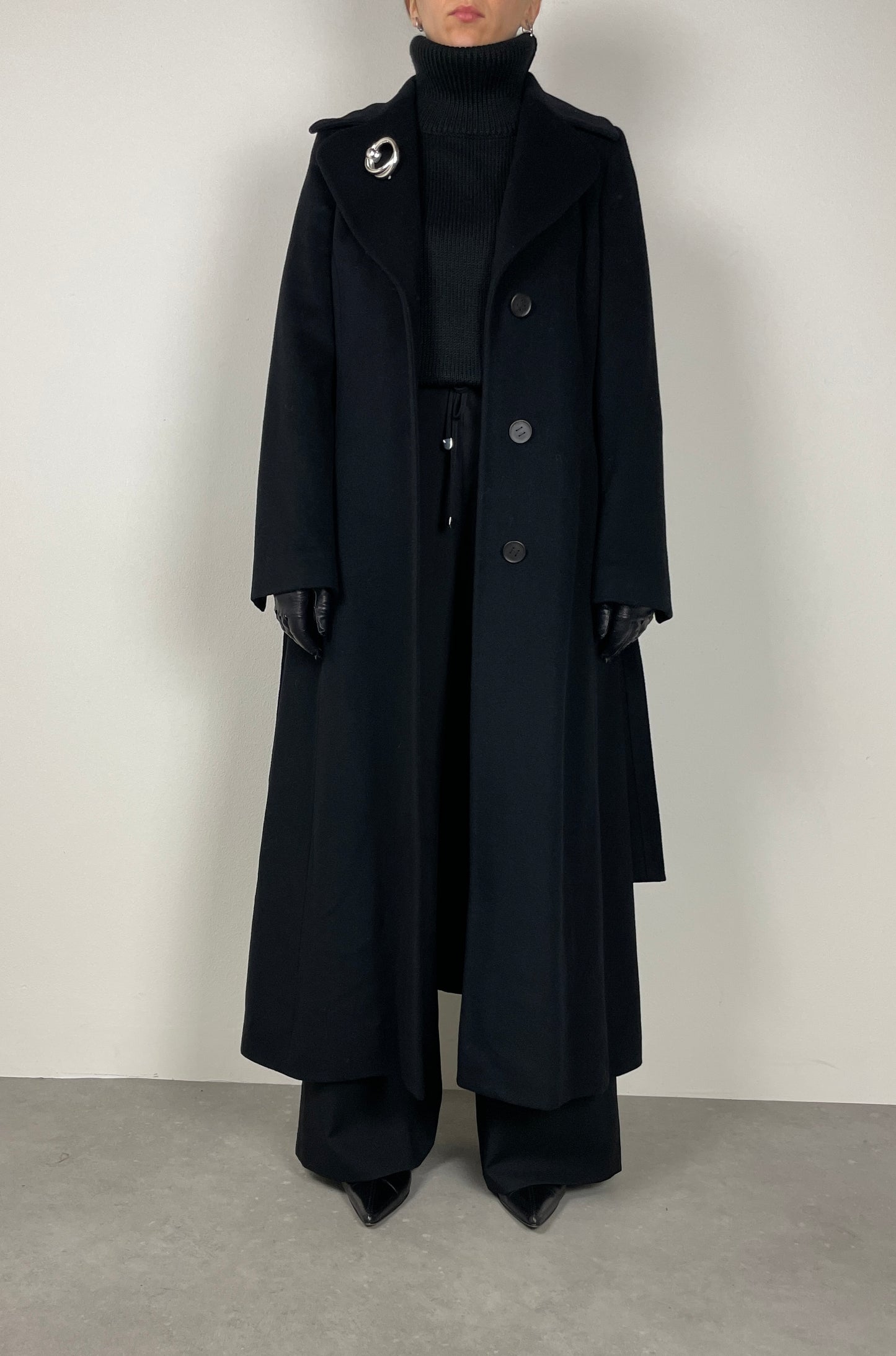 Long black wool and cashmere coat