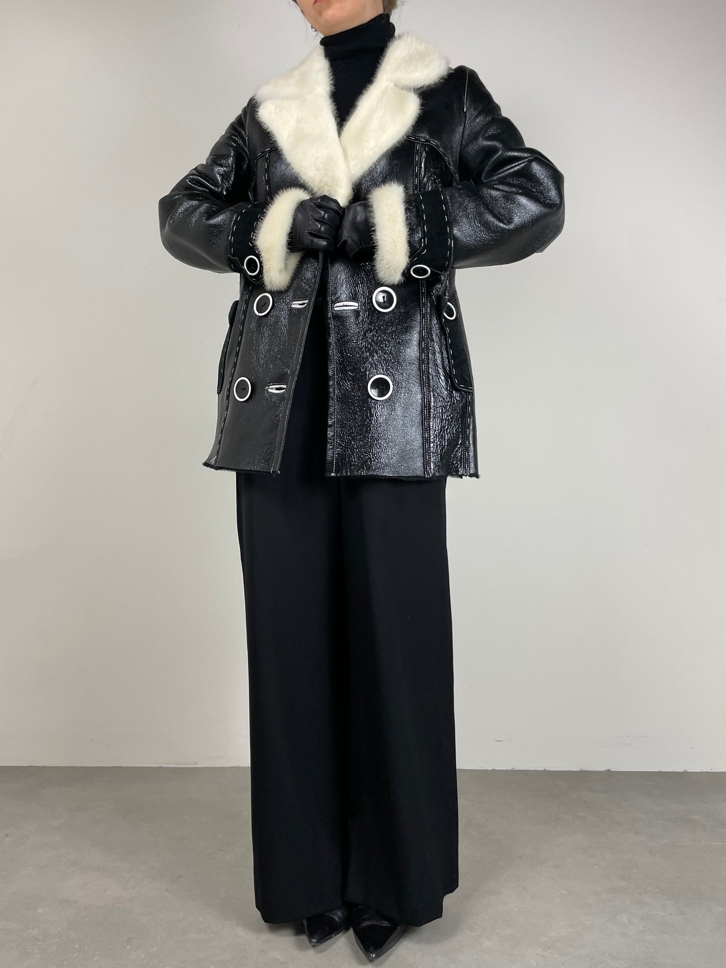 Shearling in pelle verniciata