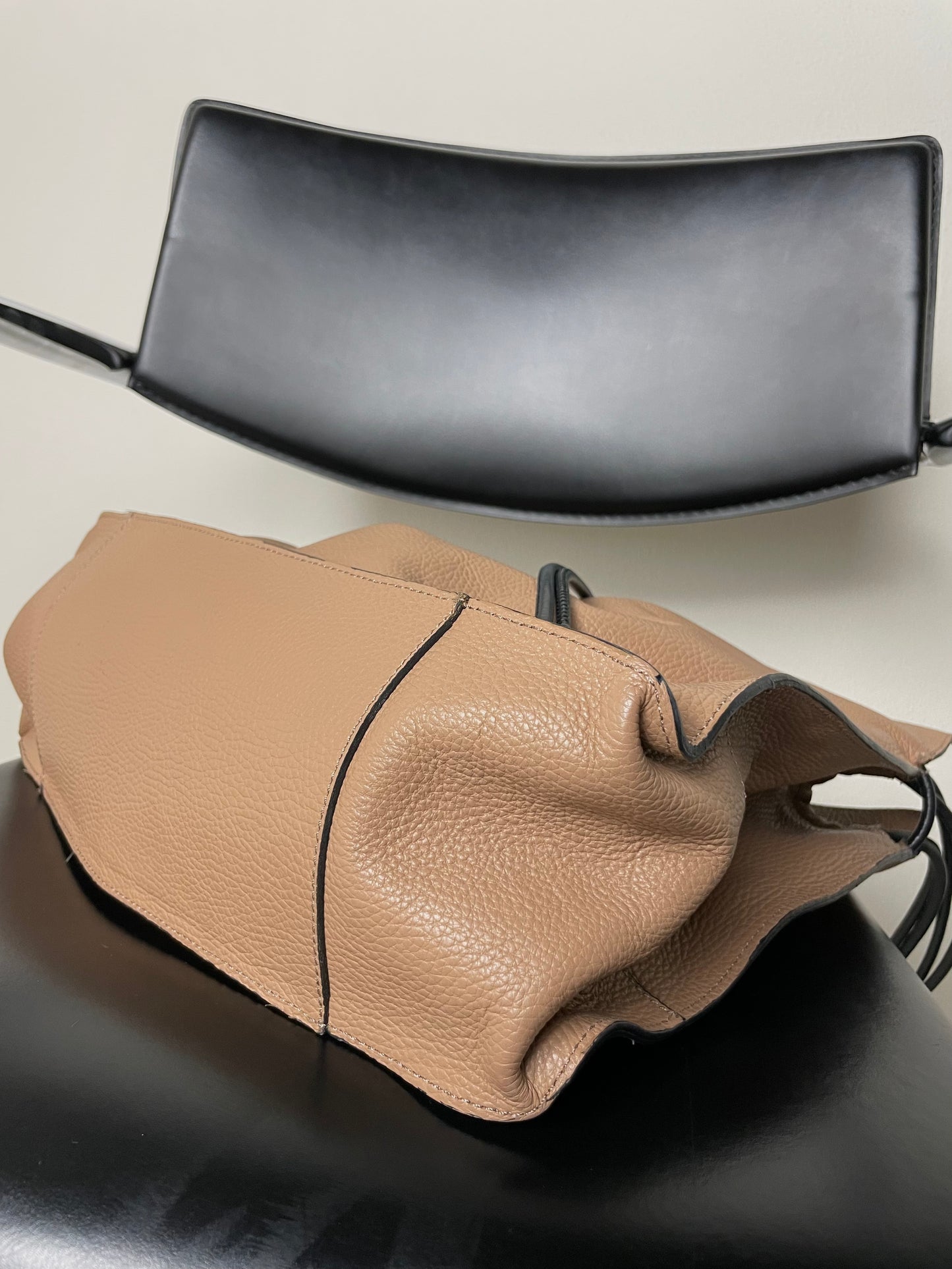Knot leather bag
