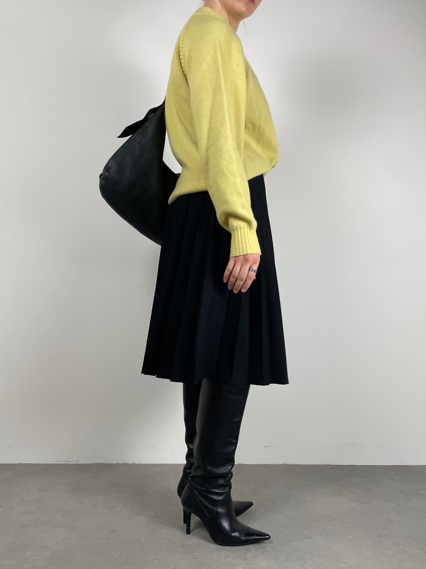 Maglione vintage in misto lana con ricamo