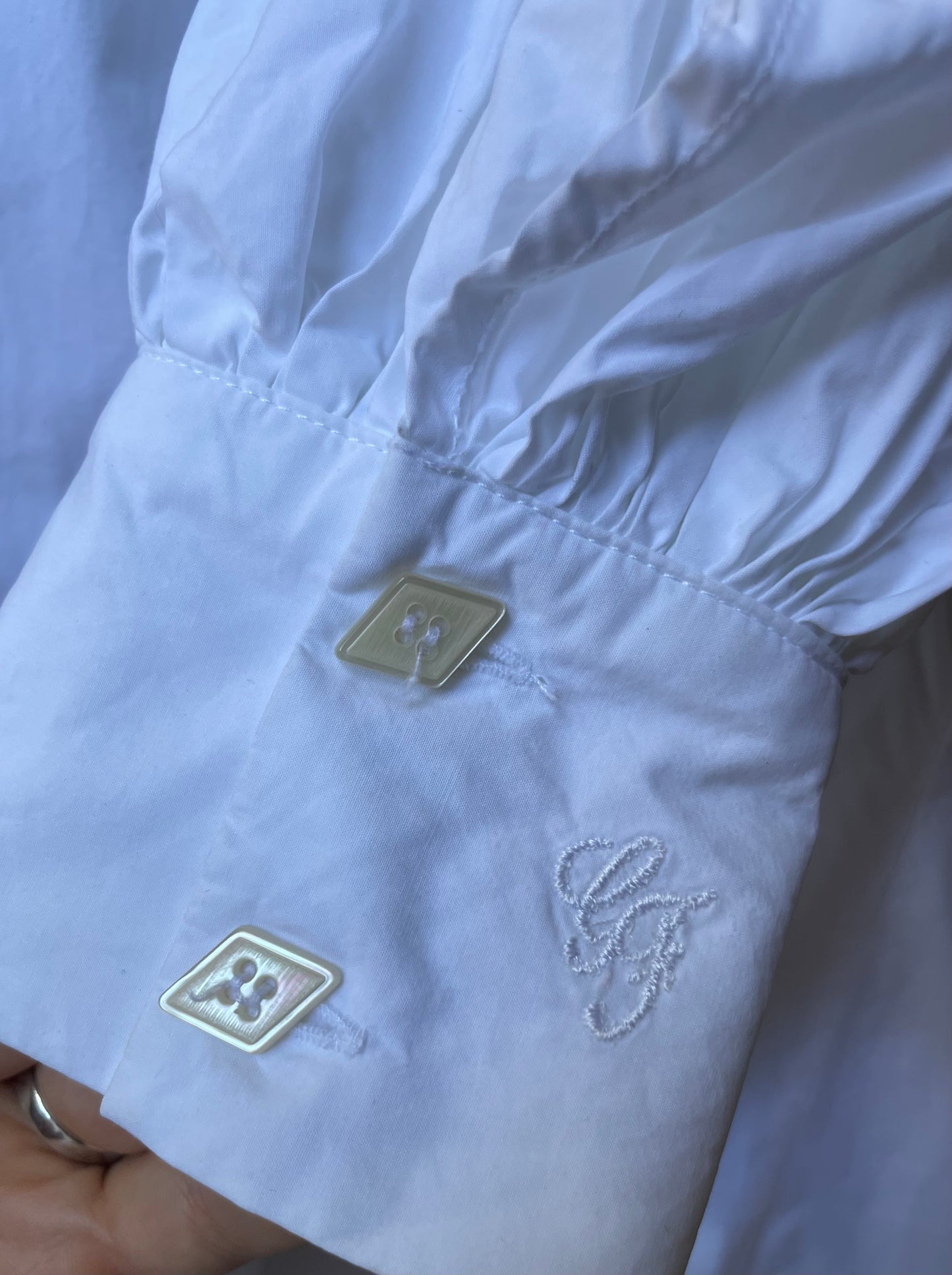 Camicia Gianfranco Ferrè con maniche a sbuffo