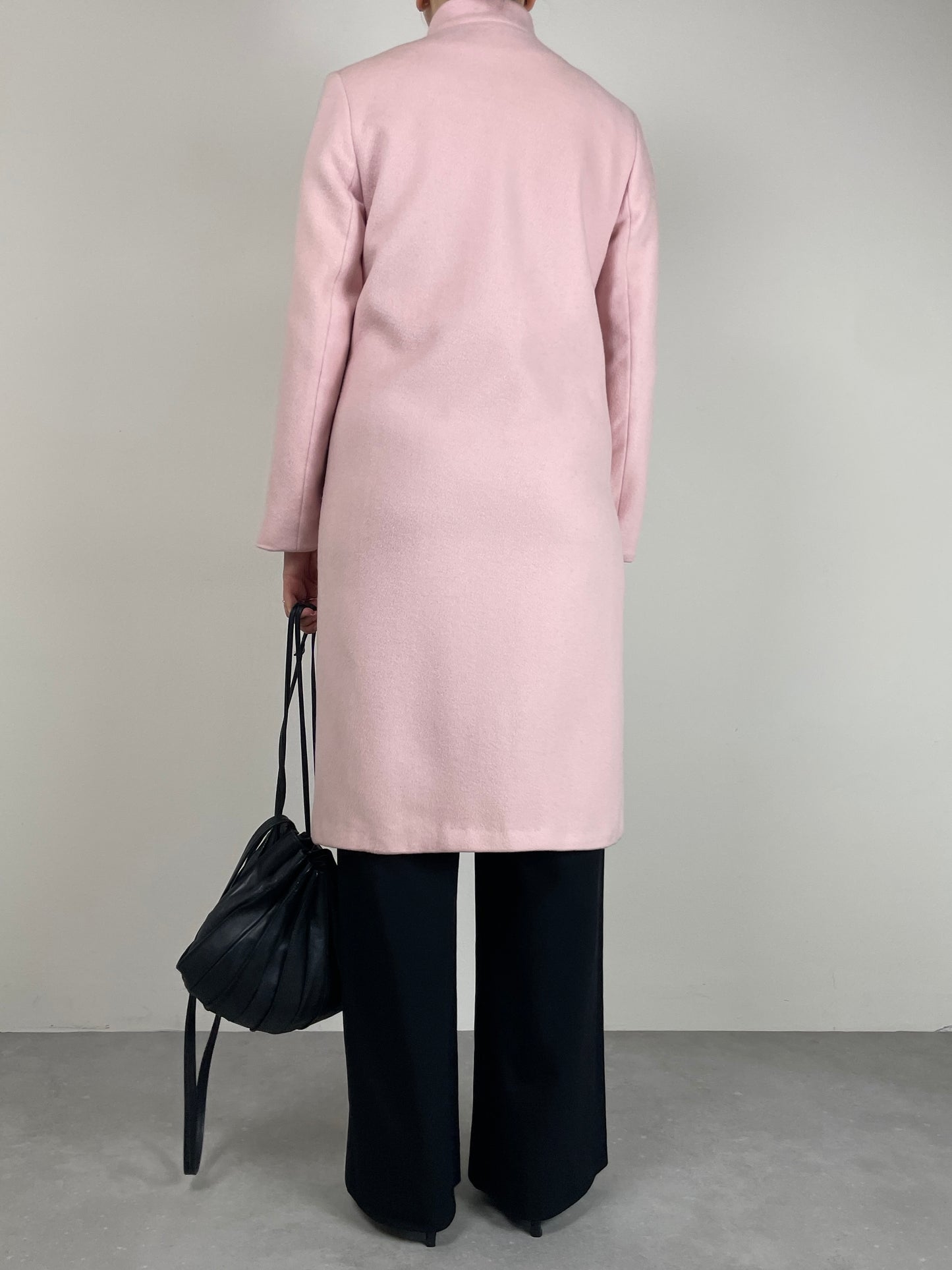 Cappottino in lana e cashmere dallo stile orientale