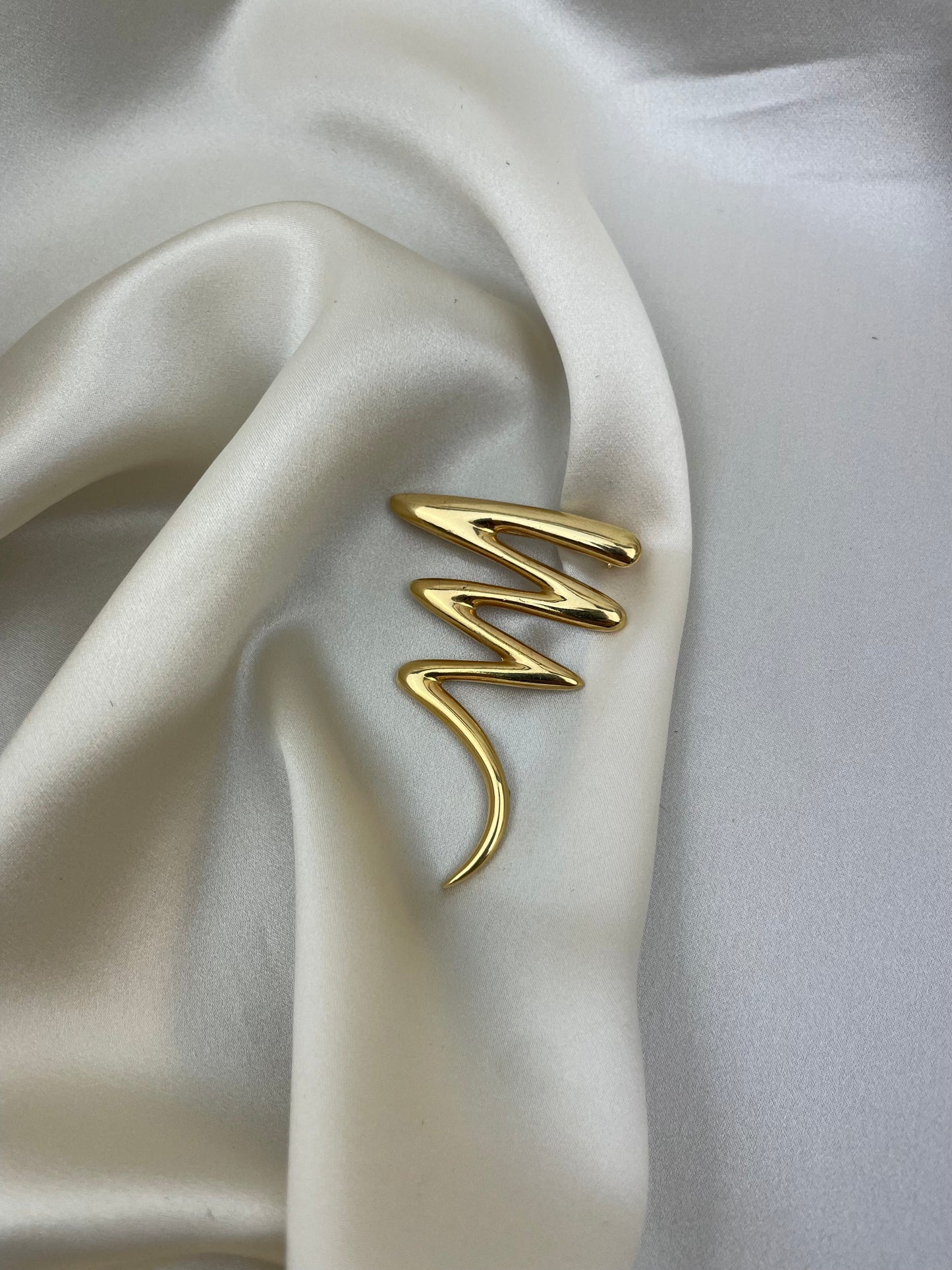 Spilla vintage linea ondulata