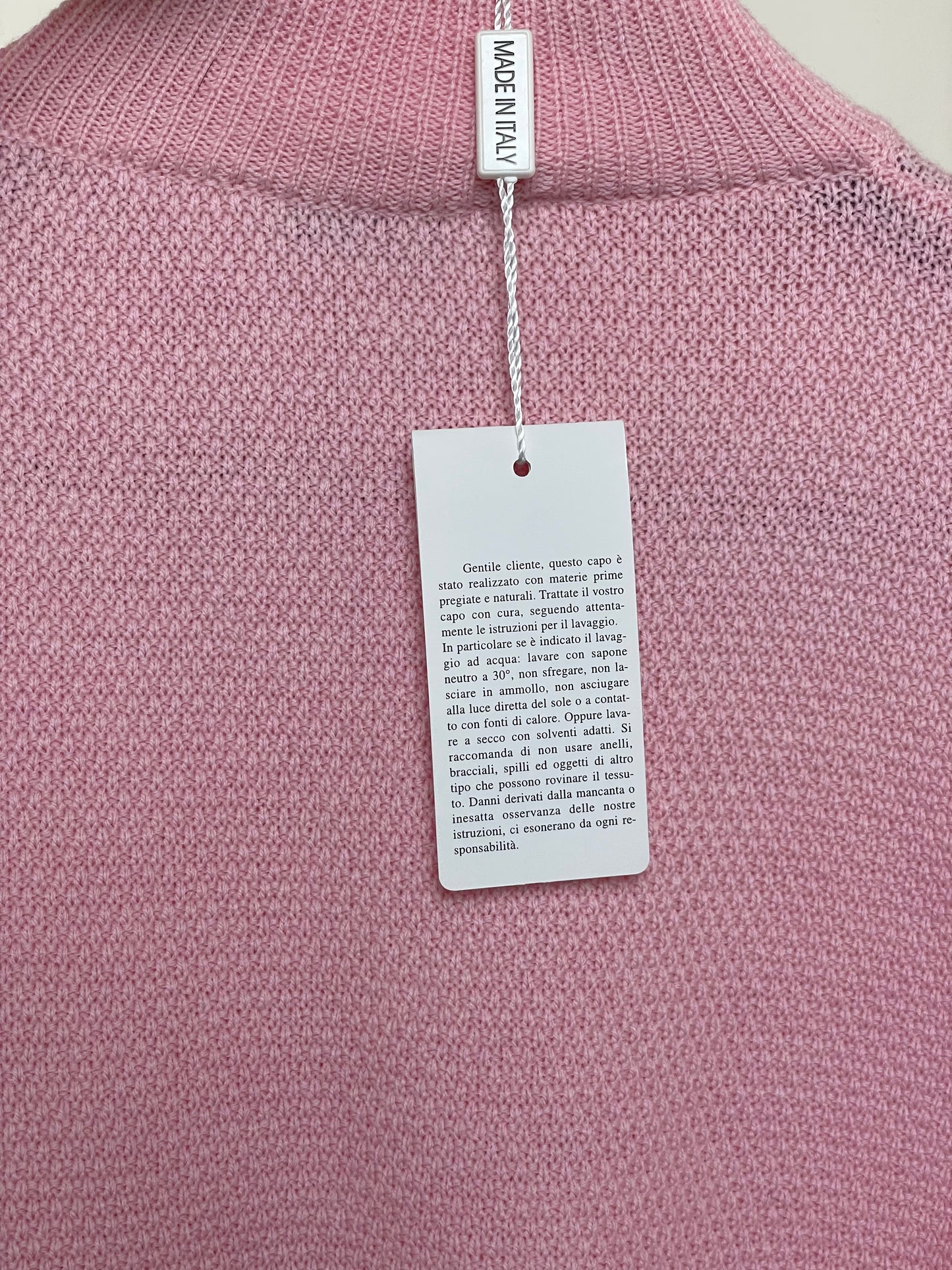 Maglione in pura lana merino extrafine color rosa