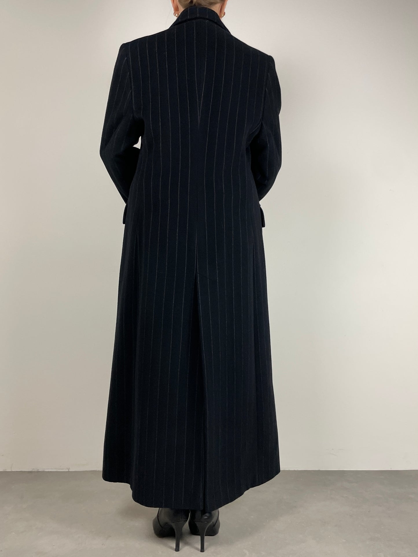 Cappotto vintage in lana e angora gessato