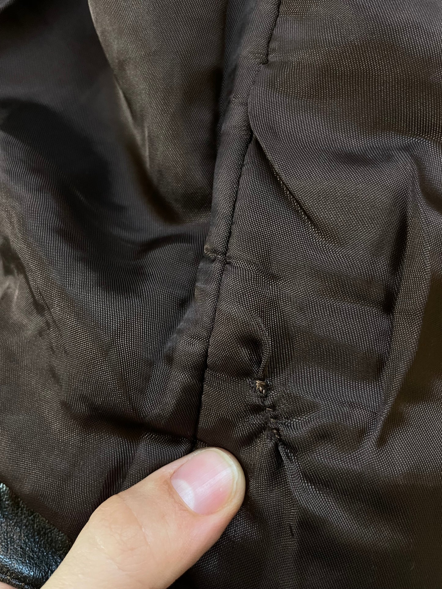 Bomber in vera pelle distressed by Iceberg