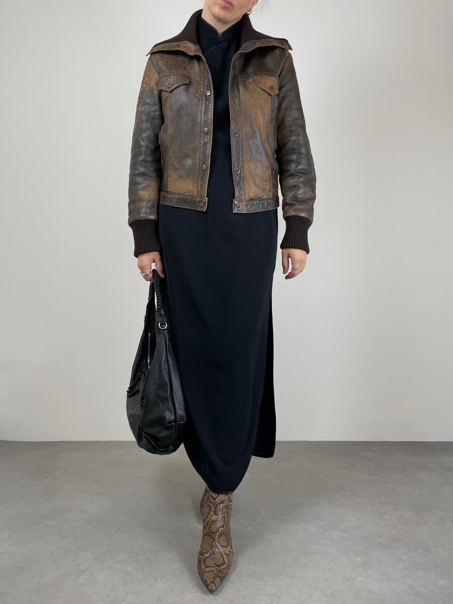 Bomber in vera pelle distressed by Iceberg