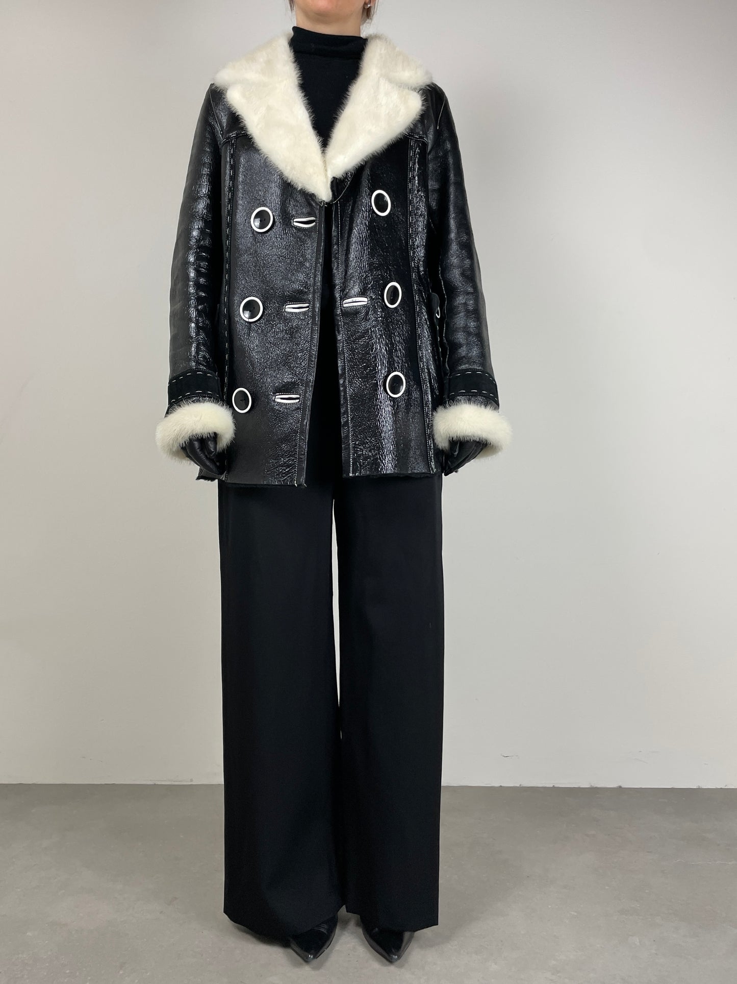 Shearling in pelle verniciata