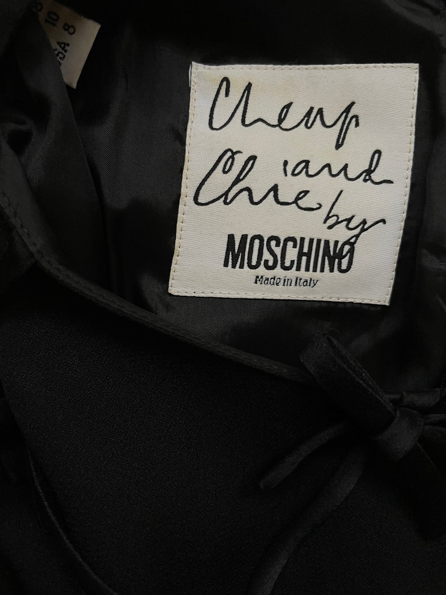 Abito Moschino con fiocchi