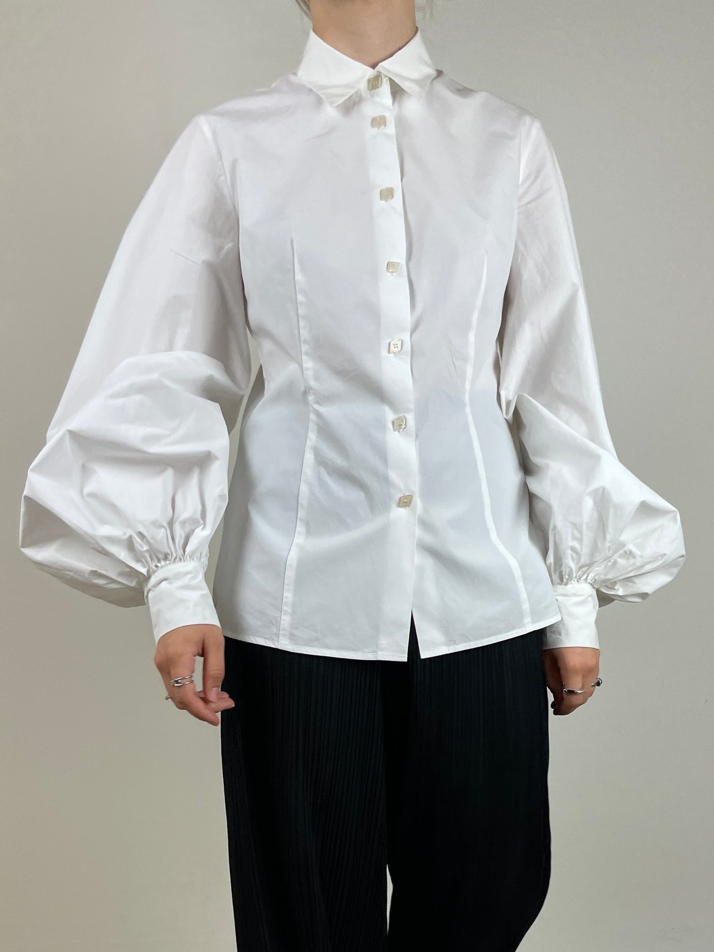 Camicia Gianfranco Ferrè con maniche a sbuffo