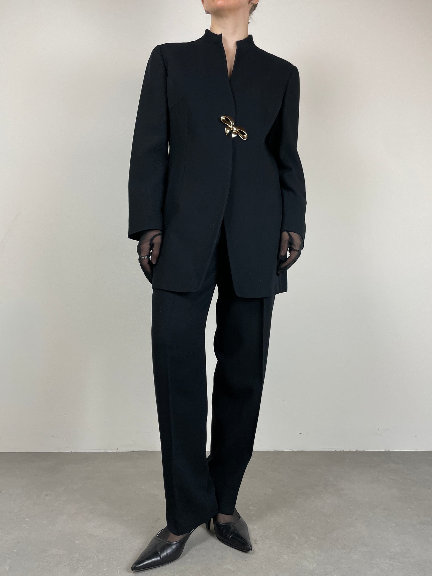 Completo vintage Armani in lana nera