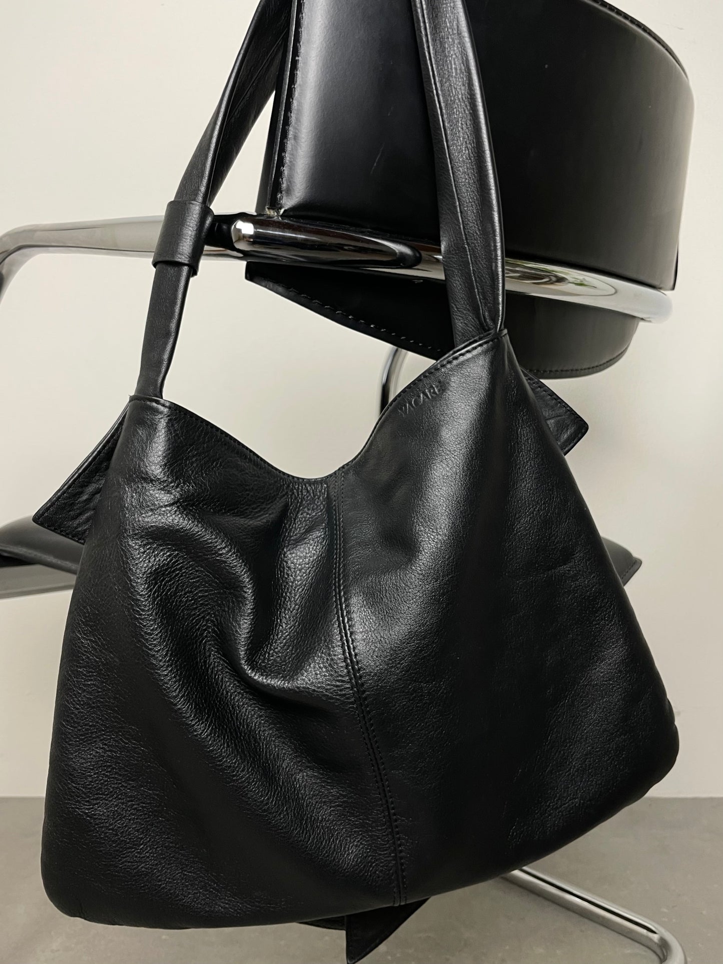 Bow leather bag